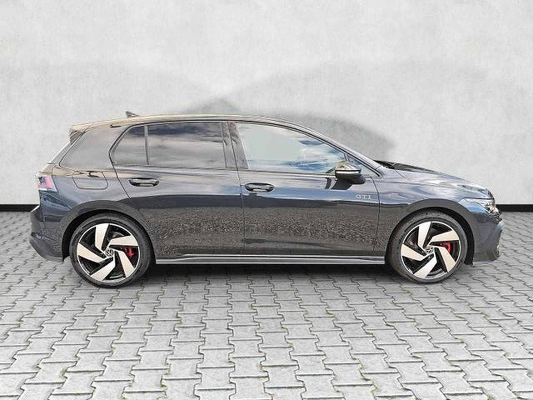 VW Golf 2.0 TSI 195 kW GTI (2026) - Photo 8