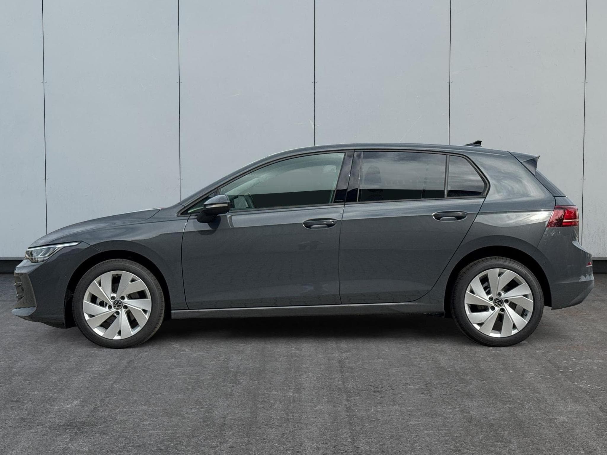 VW Golf Prime (2026) - Photo 2
