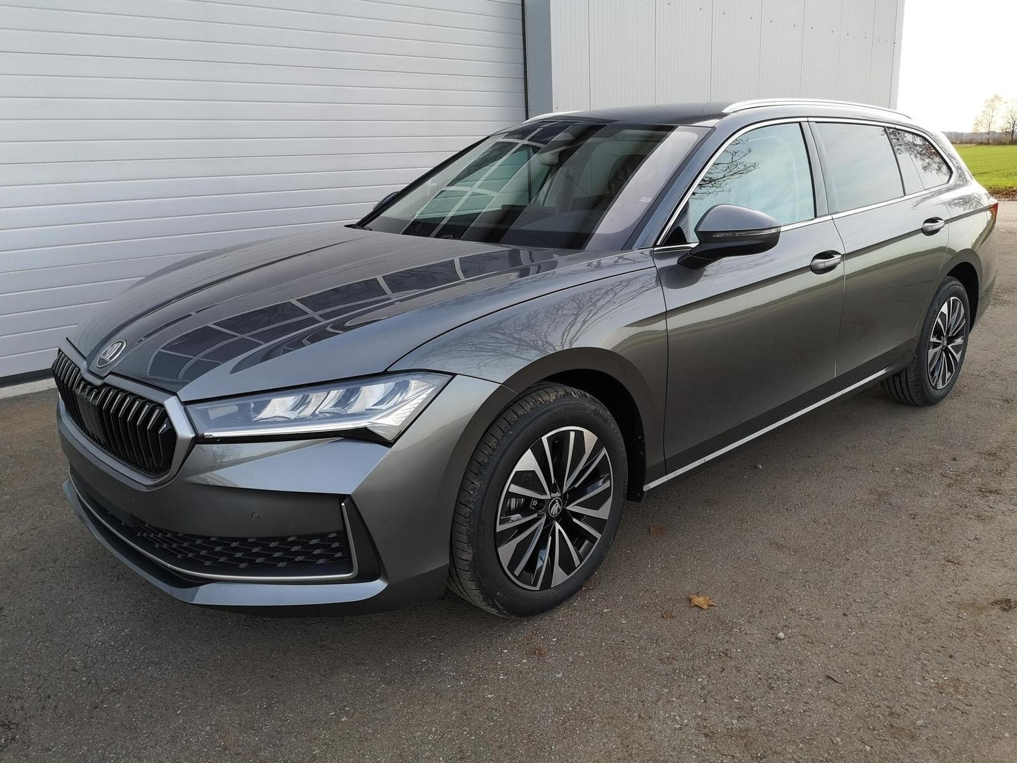 Skoda Superb 2.0 TDI 142kW 4x4 Selection (2025) - Foto 1