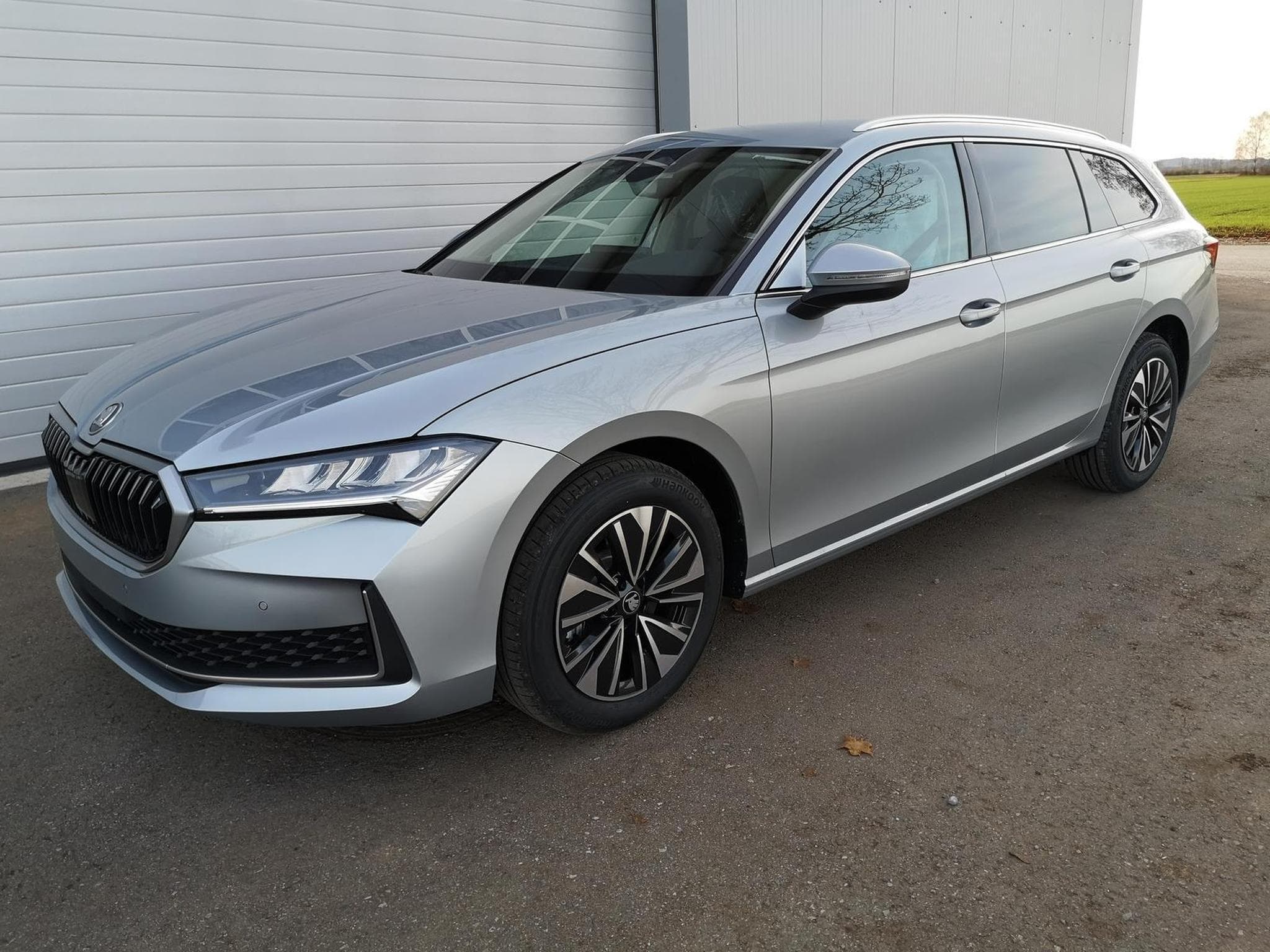 Skoda Superb 2.0 TDI 142kW 4x4 Selection (2025) - Foto 1