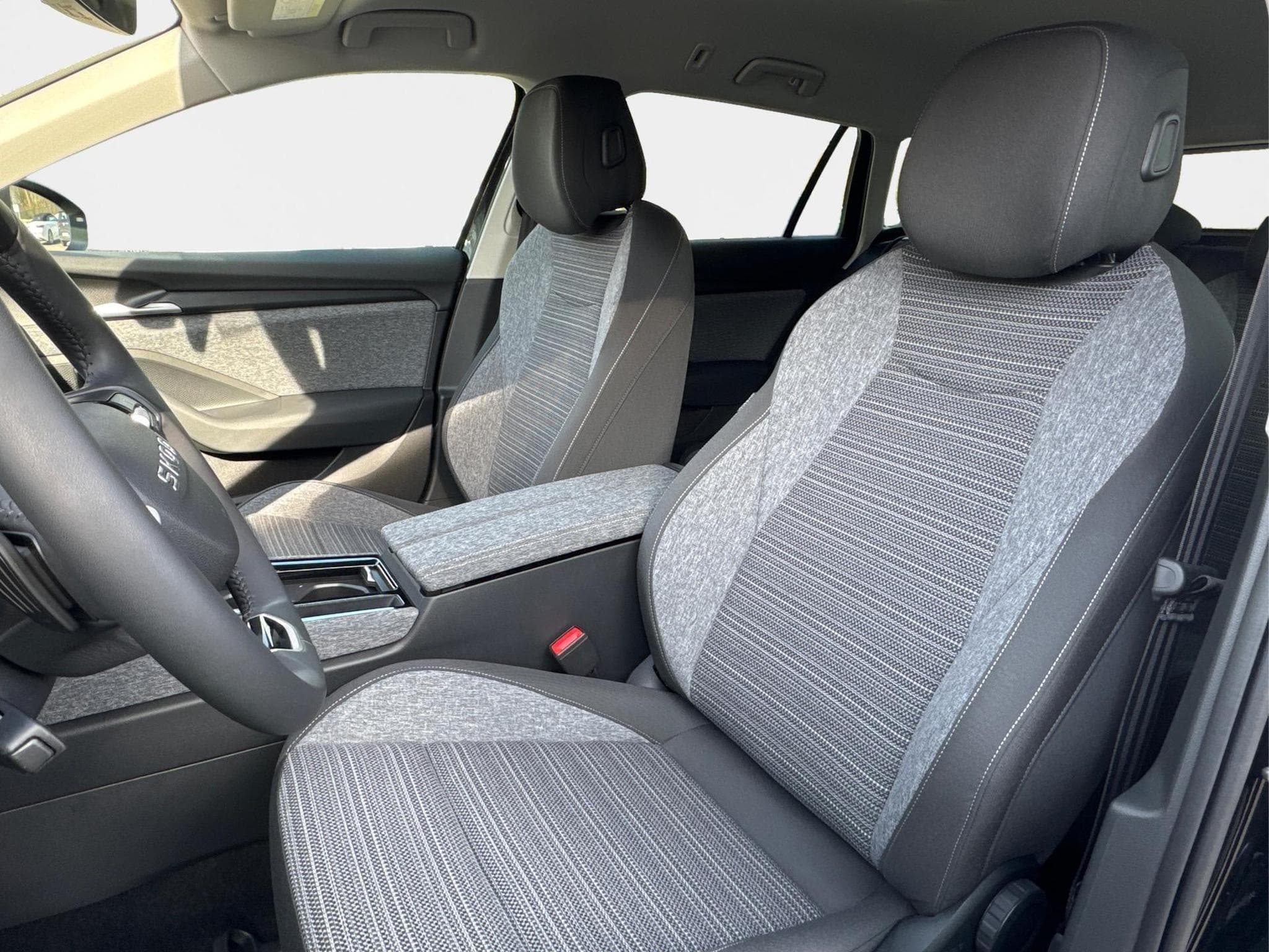 Skoda Superb Selection (2026) - Foto 16