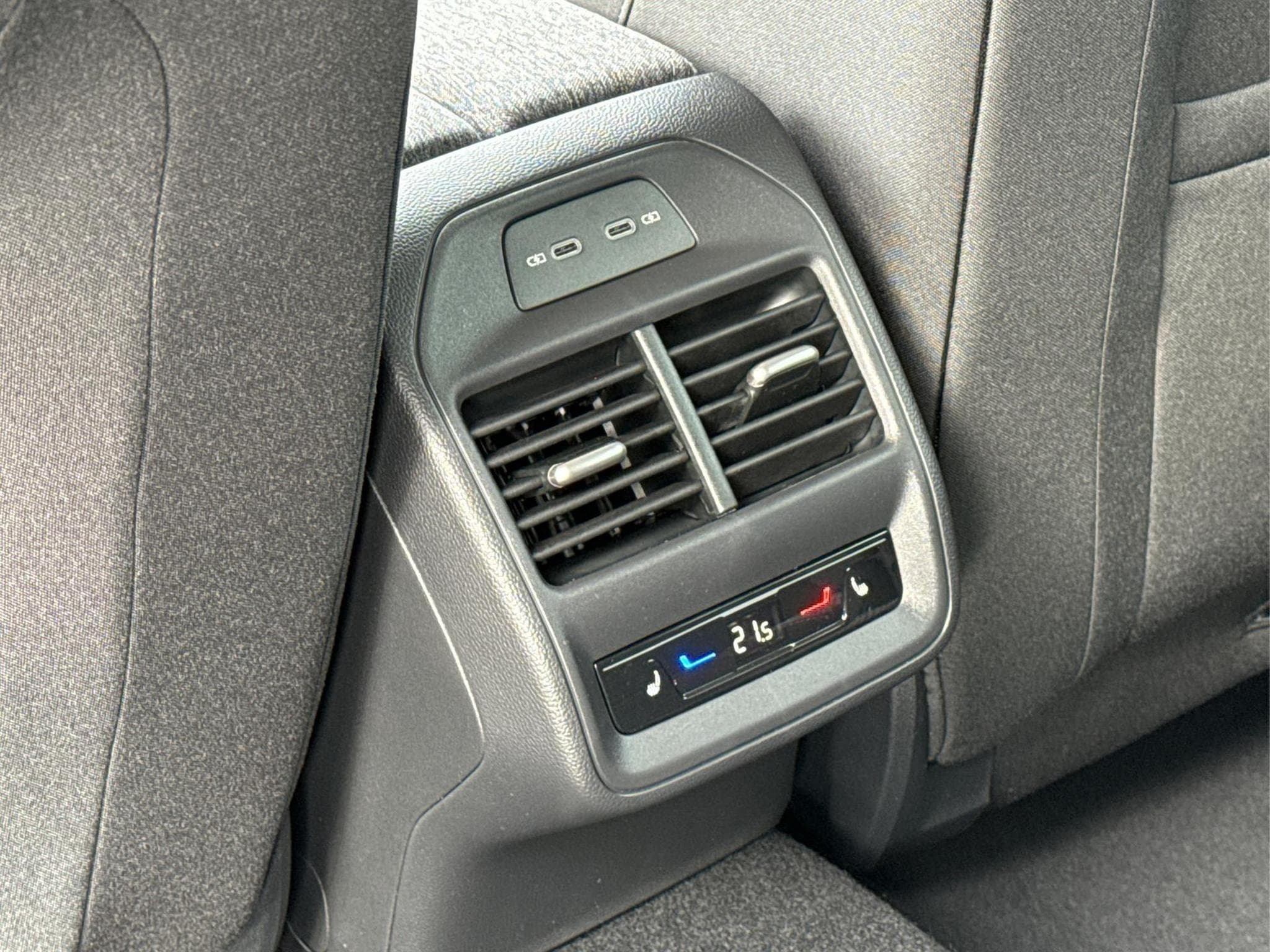 Skoda Superb Selection (2026) - Photo 19