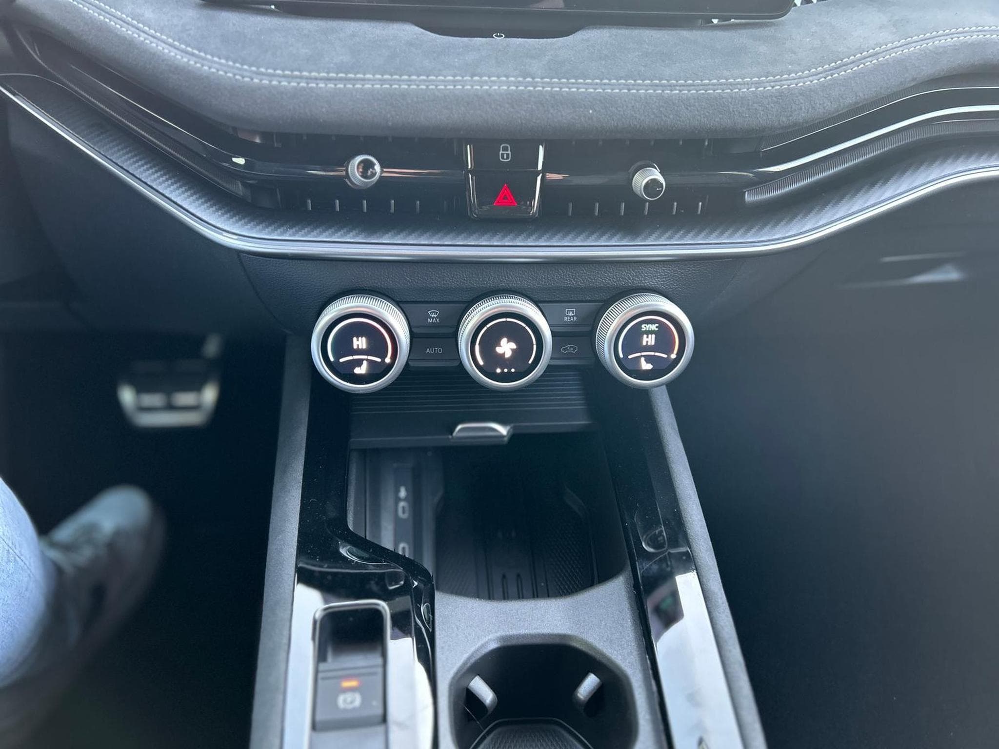 Skoda Superb Sportline (2026) - Photo 12