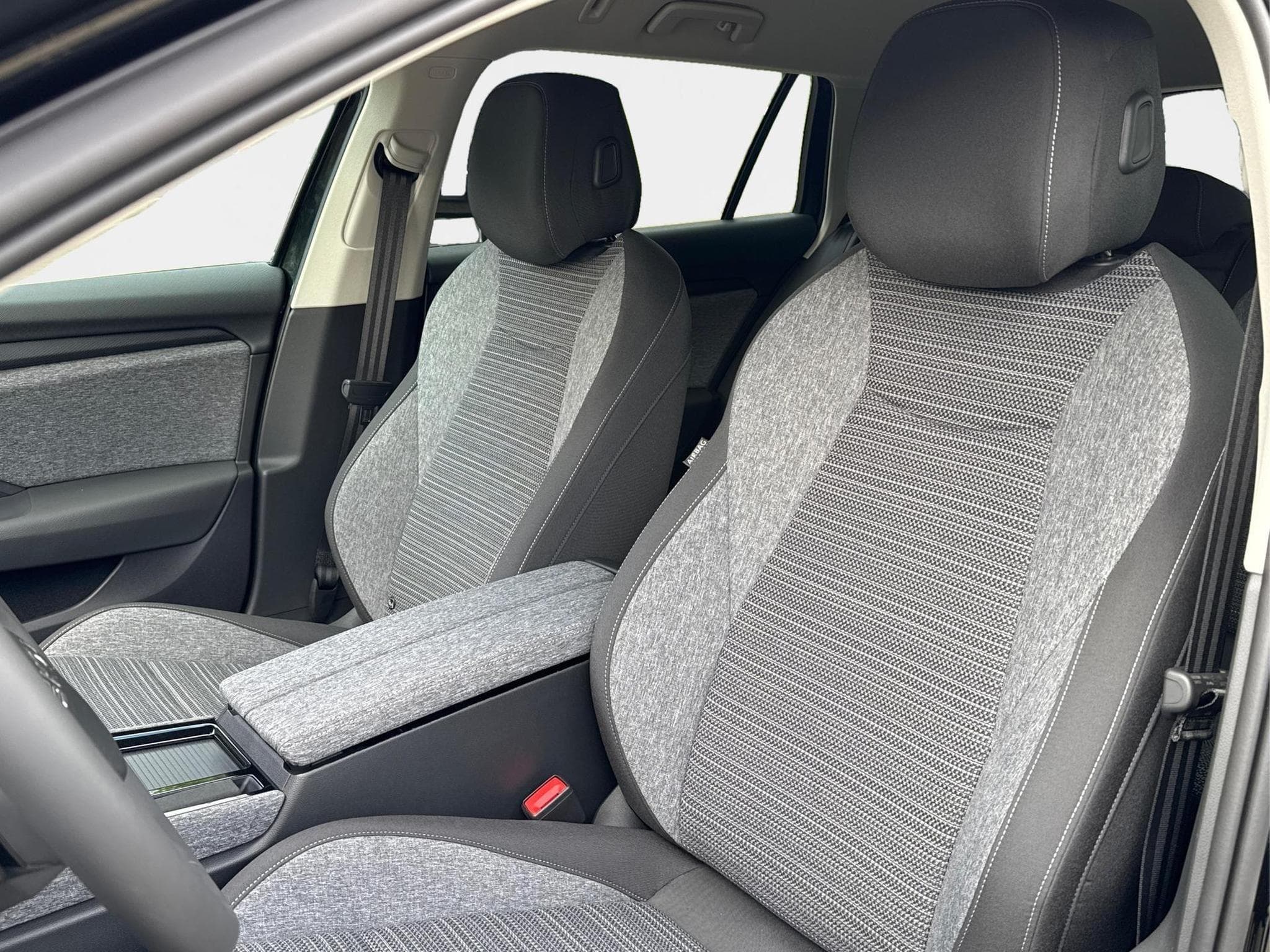Skoda Superb Selection (2026) - Foto 14