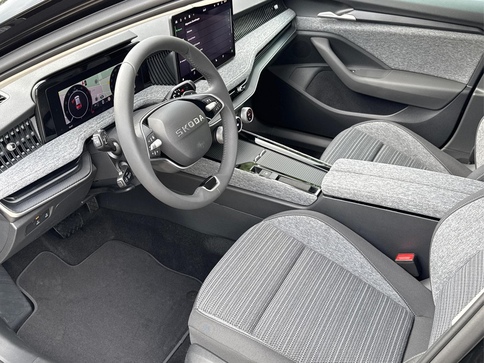 Skoda Superb Selection (2026) - Foto 8