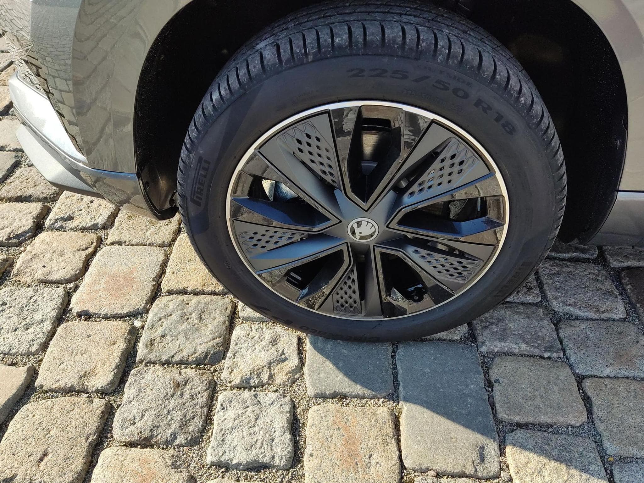 Skoda Karoq Sportline 1,5 TSI (2026) - Photo 13