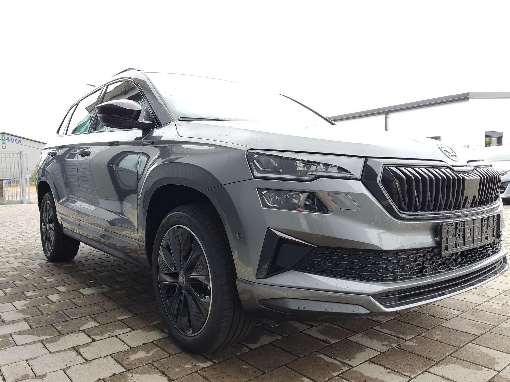 Skoda Karoq Sportline 1,5 TSI (2026) - Photo 3
