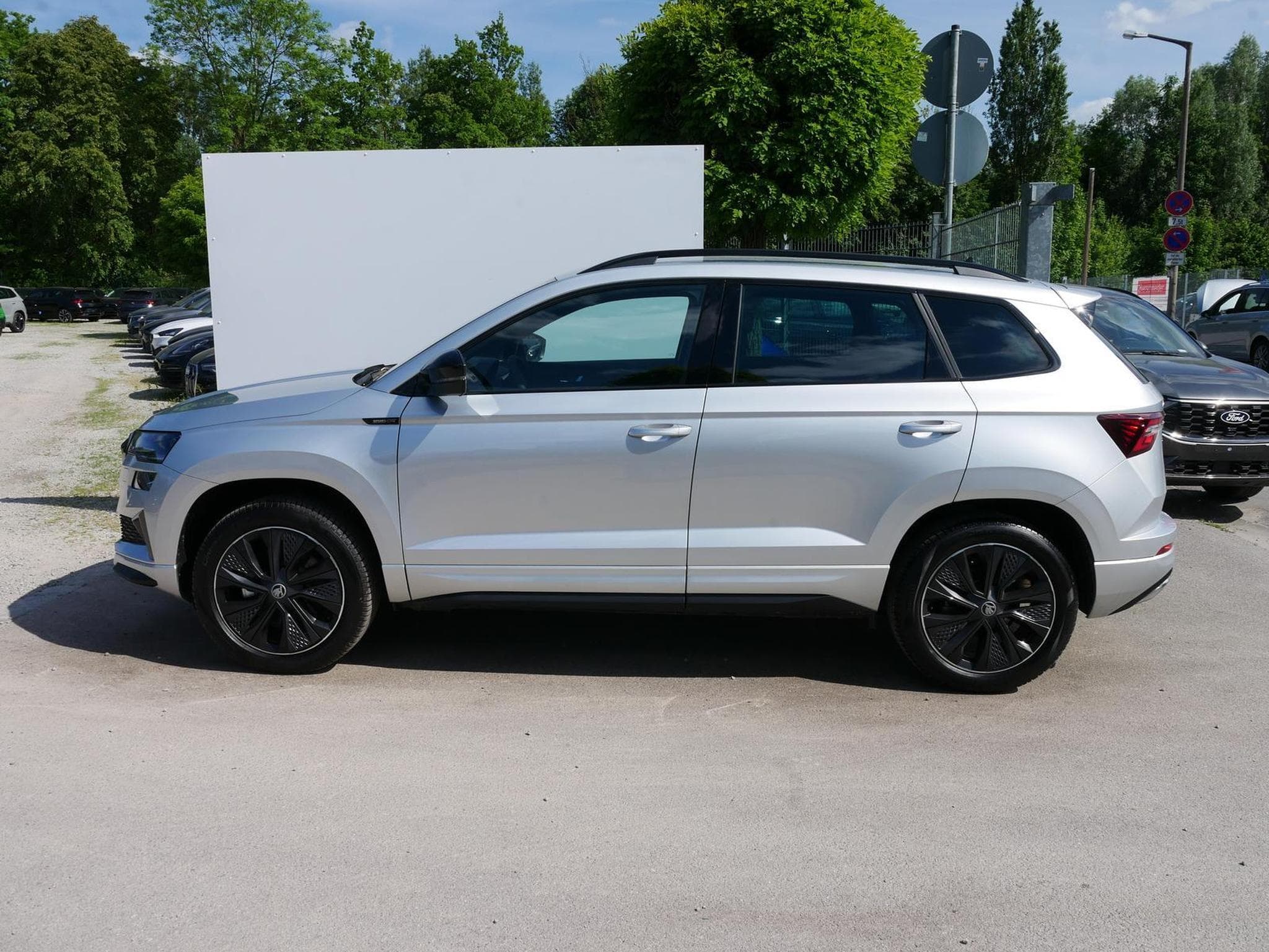 Skoda Karoq Sportline 2.0 TSI 4x4 DSG (2026) - Foto 3