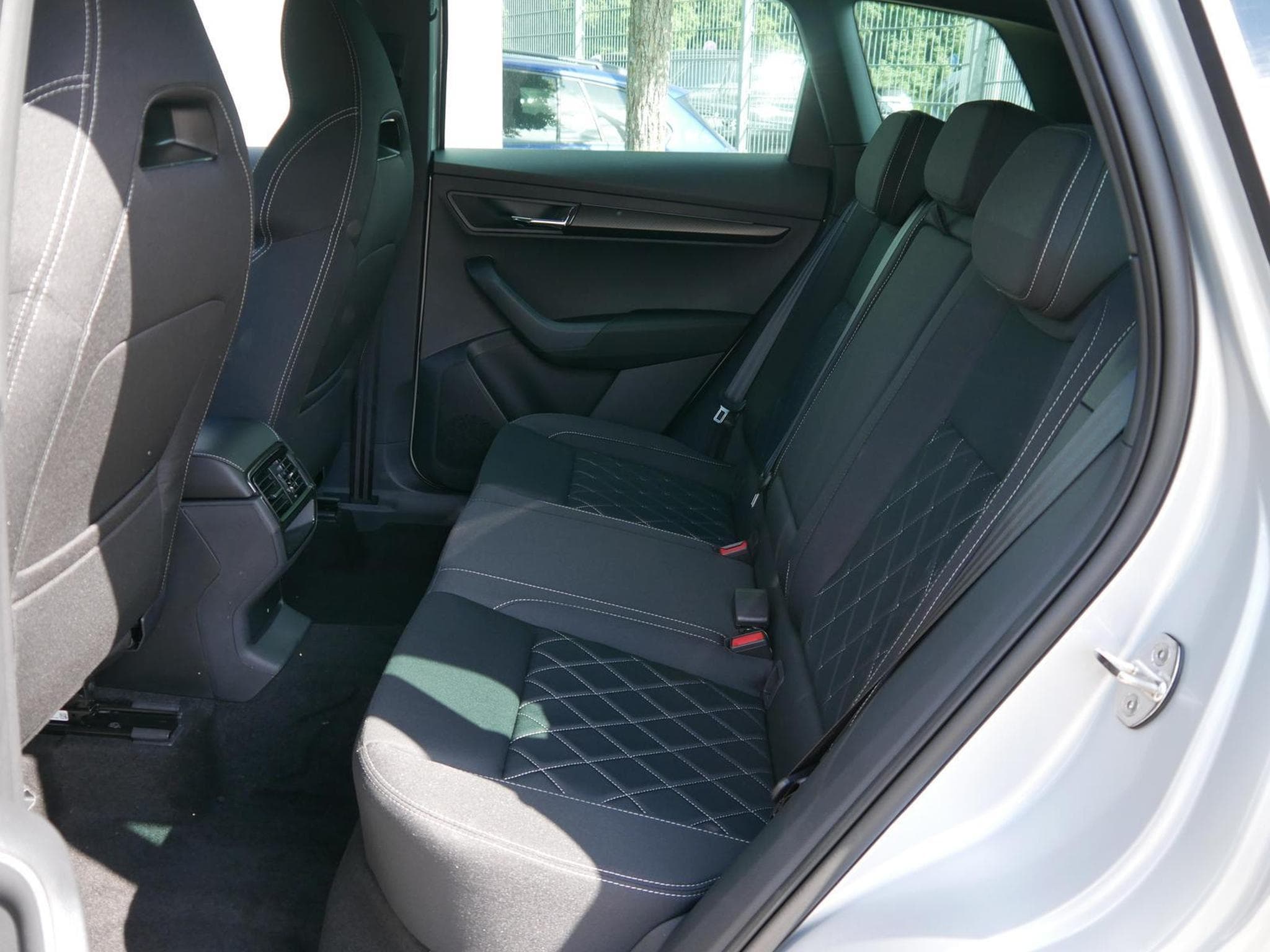Skoda Karoq Sportline 2.0 TSI 4x4 DSG (2026) - Foto 7