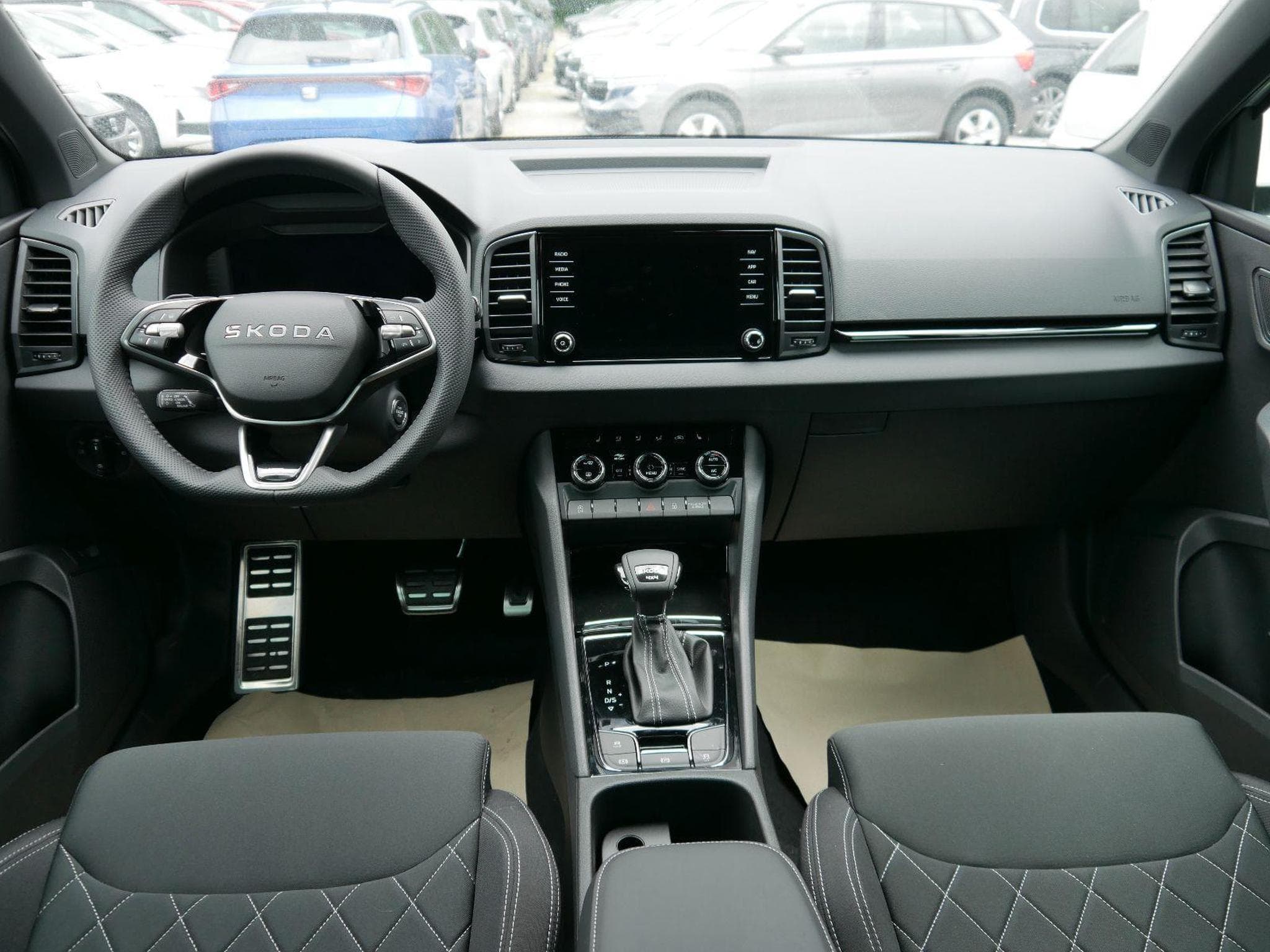 Skoda Karoq Sportline (2026) - Foto 9