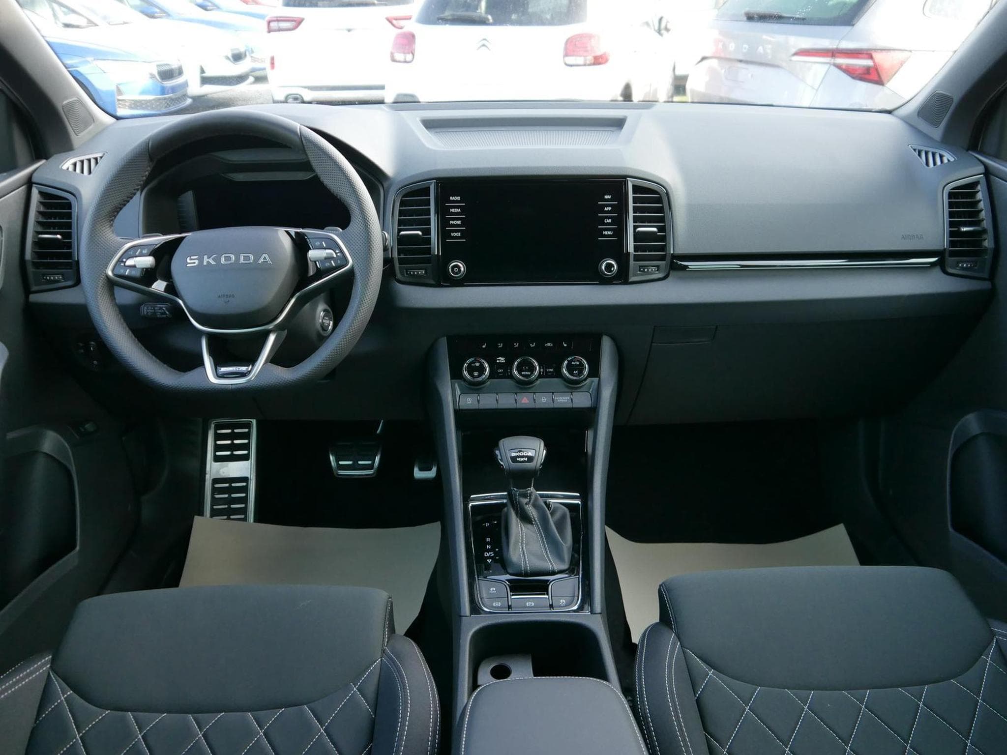 Skoda Karoq Sportline (2026) - Foto 13