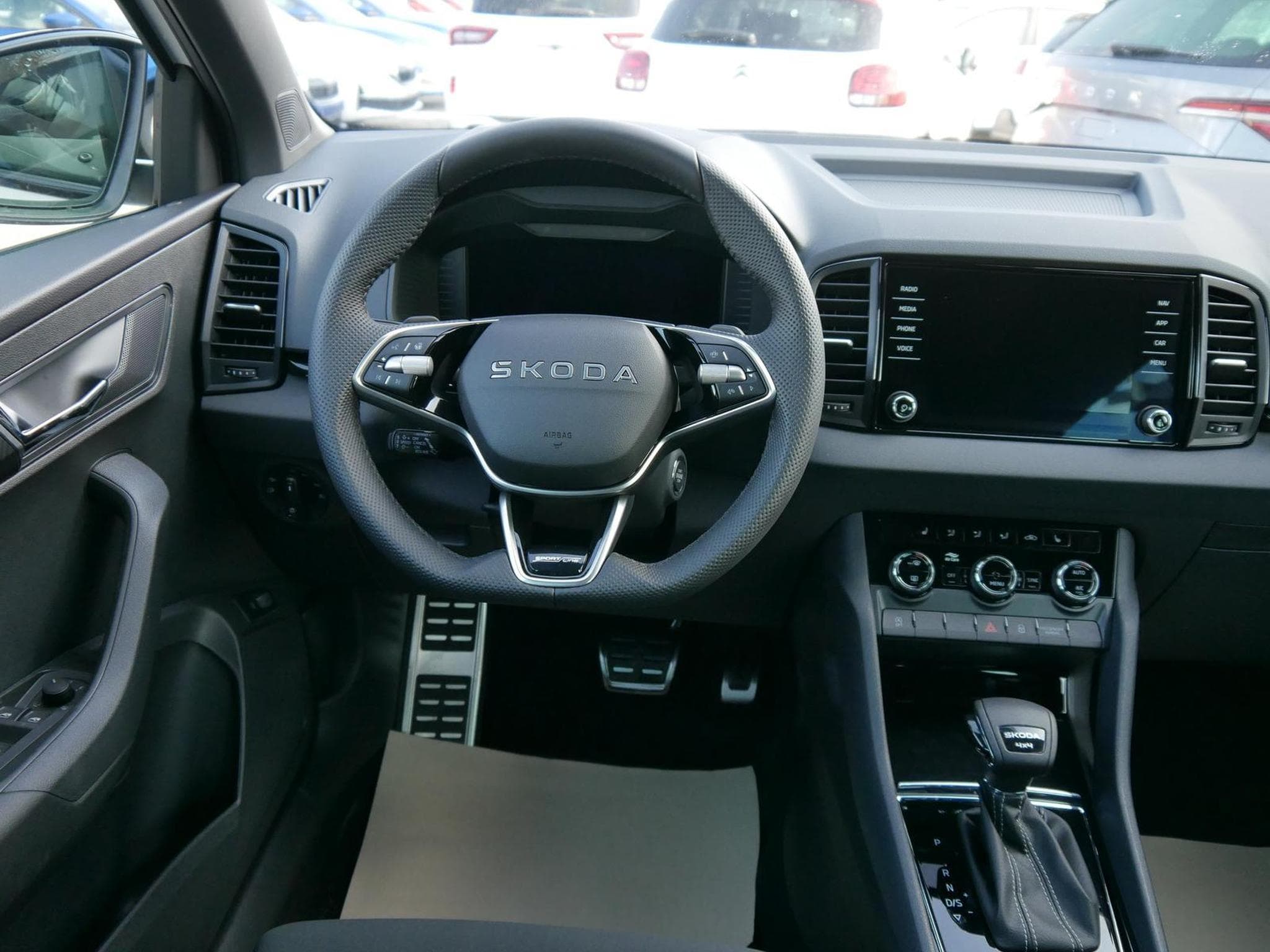 Skoda Karoq Sportline (2026) - Foto 11