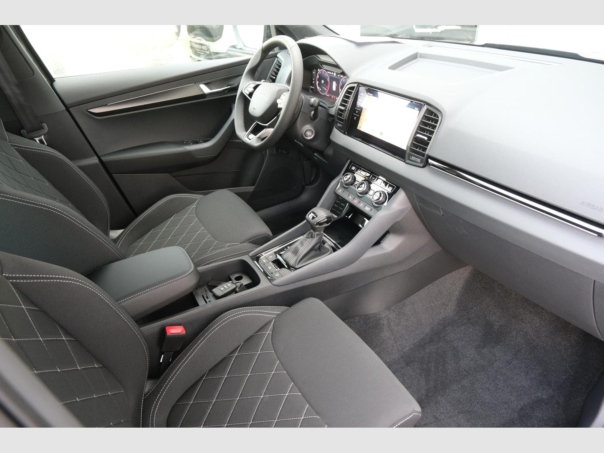 Skoda Karoq 1.5 TSI DSG (2026) - Photo 21