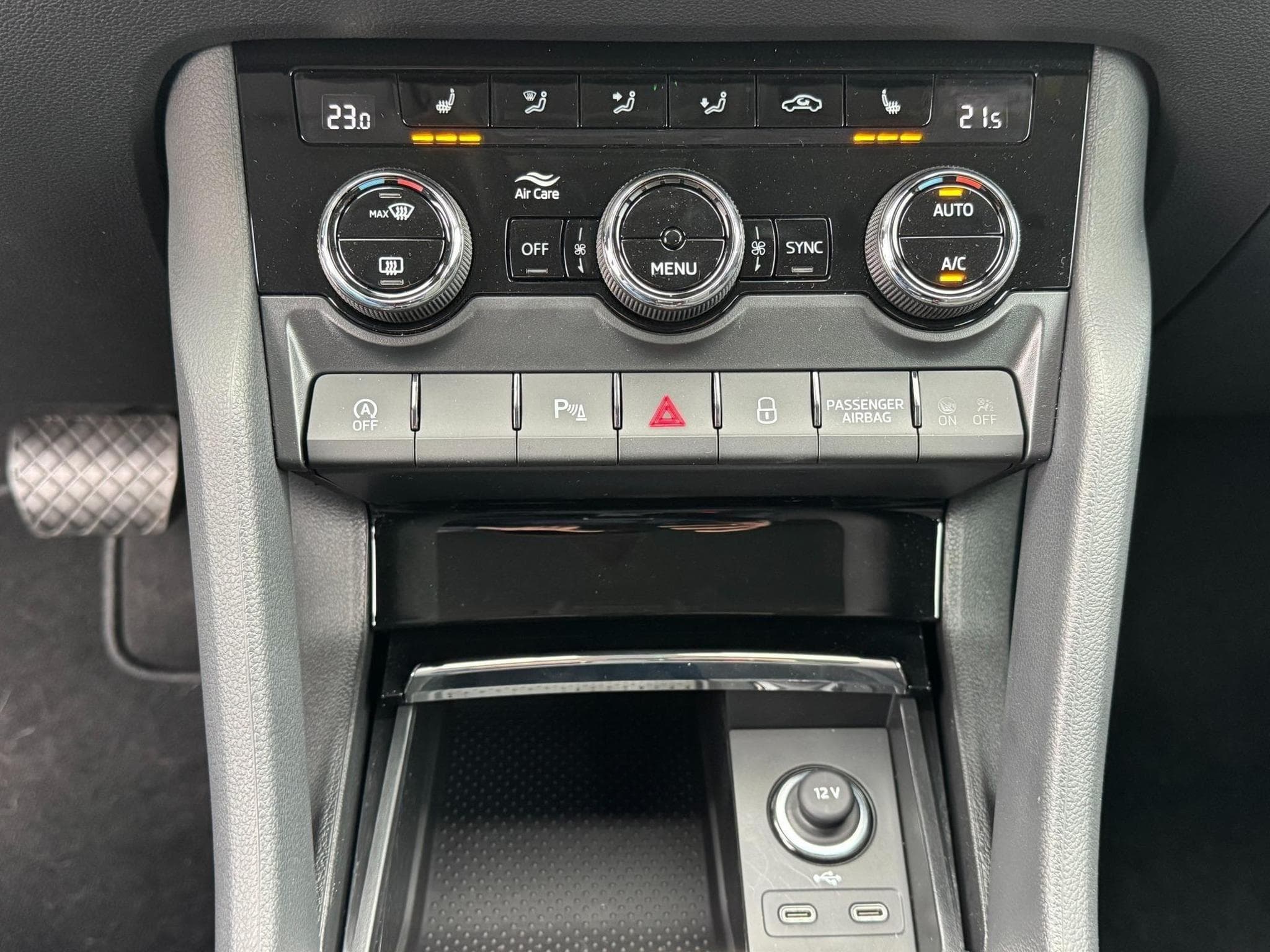 Skoda Karoq 1.5 TSI DSG (2026) - Foto 16