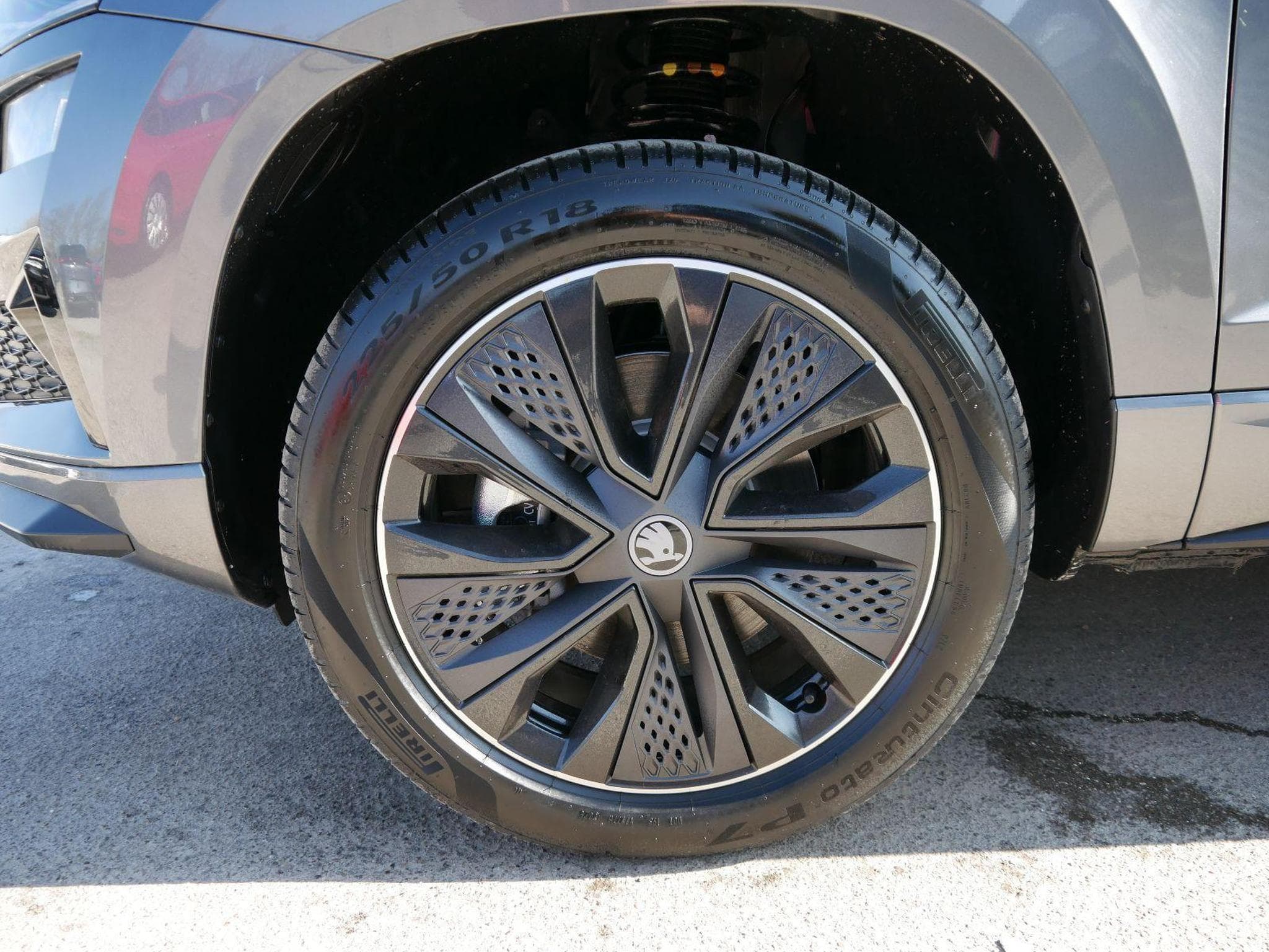Skoda Karoq Sportline 2.0 TSI 4x4 DSG (2026) - Foto 4
