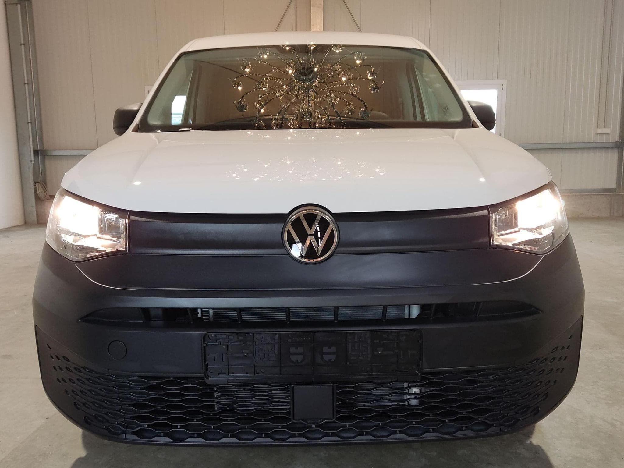 VW Caddy 2.0 TDI 102PS (2022) - Foto 2