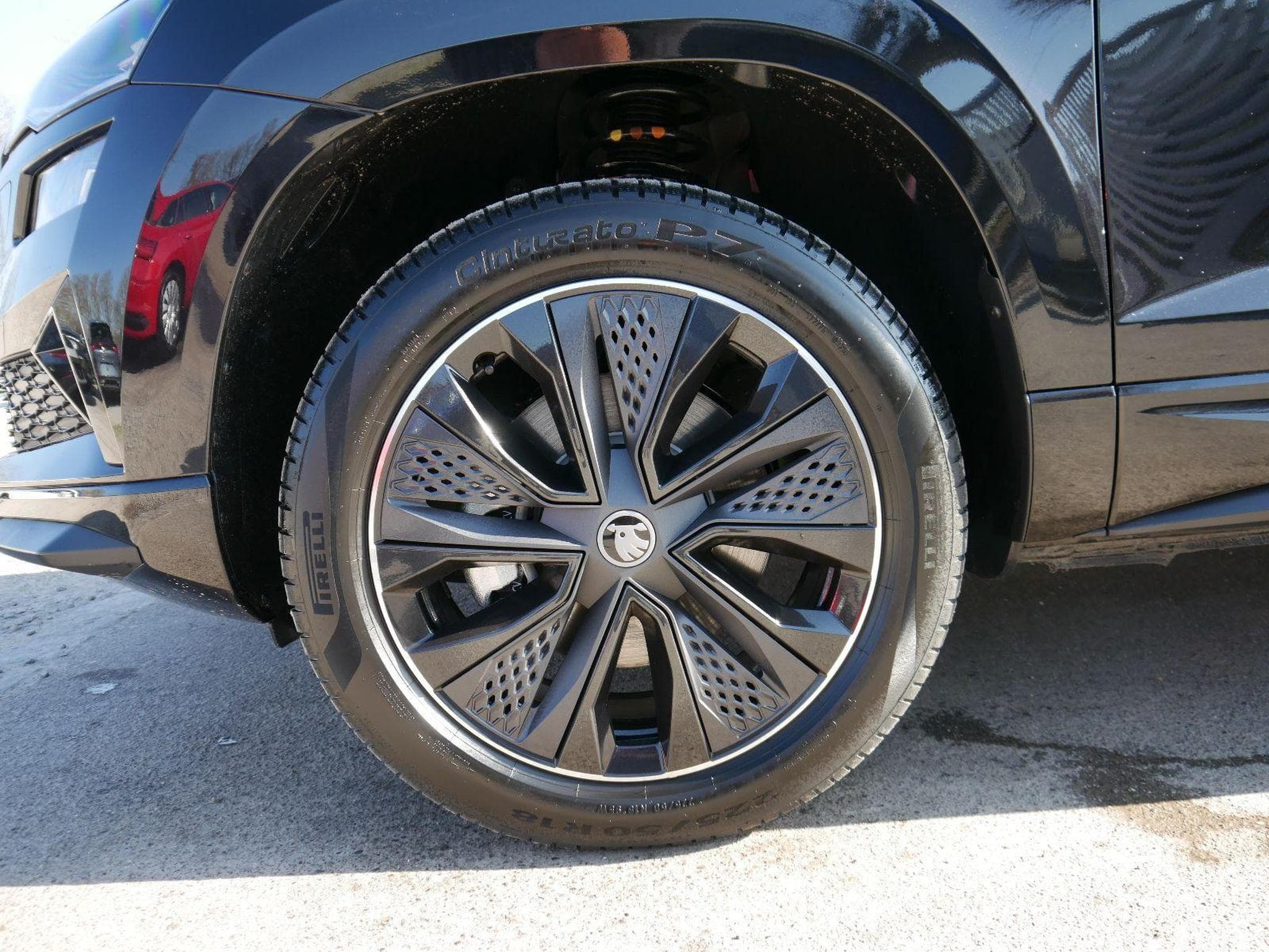 Skoda Karoq Sportline 2.0 TSI 4x4 DSG (2026) - Foto 4