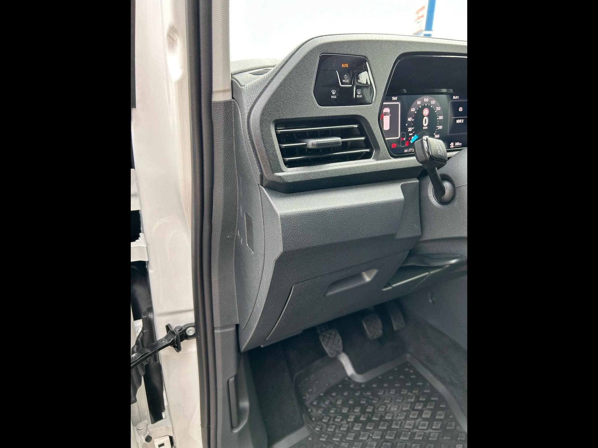VW Caddy Cargo (2026) - Foto 4