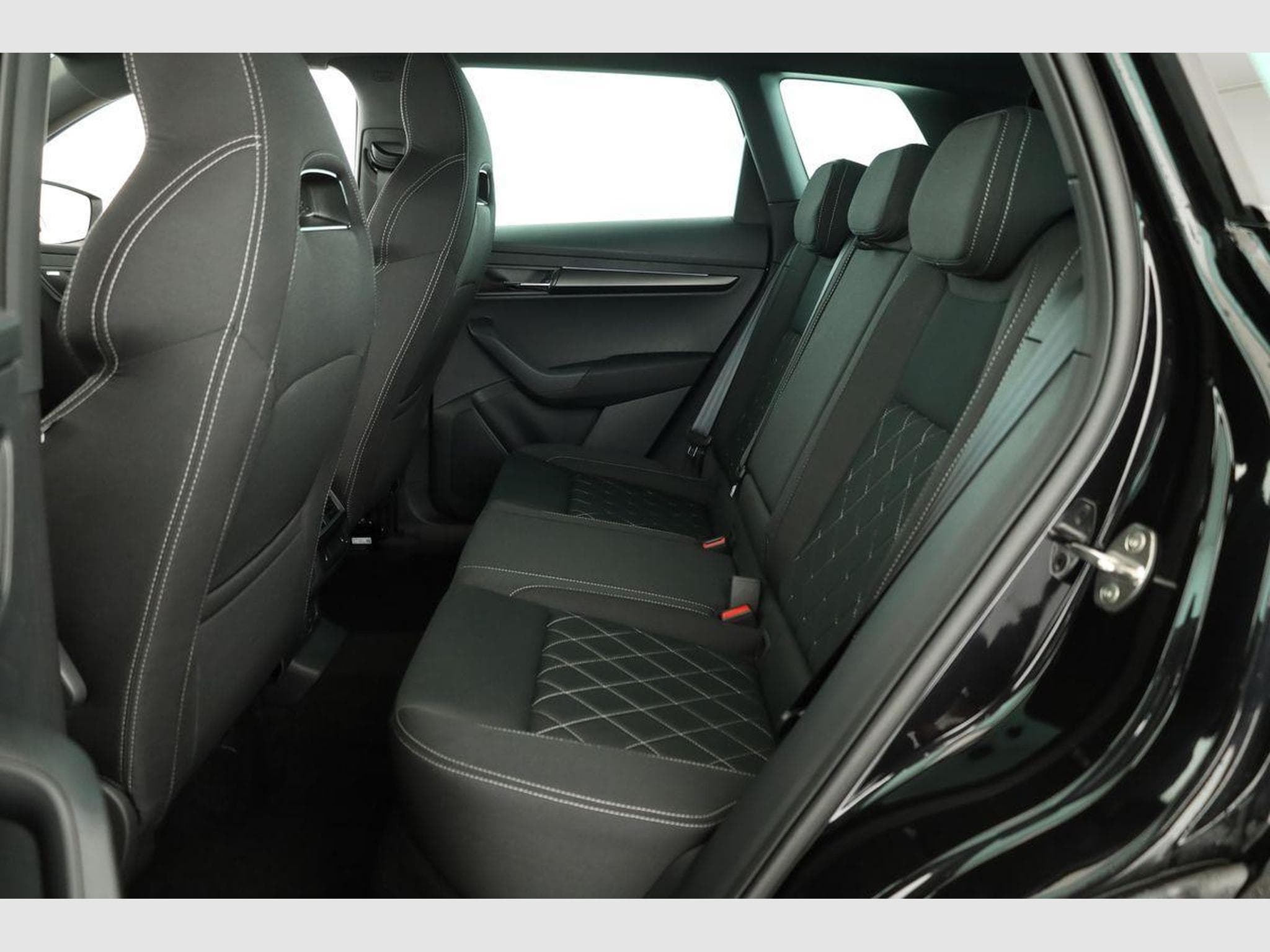 Skoda Karoq Sportline (2026) - Foto 11