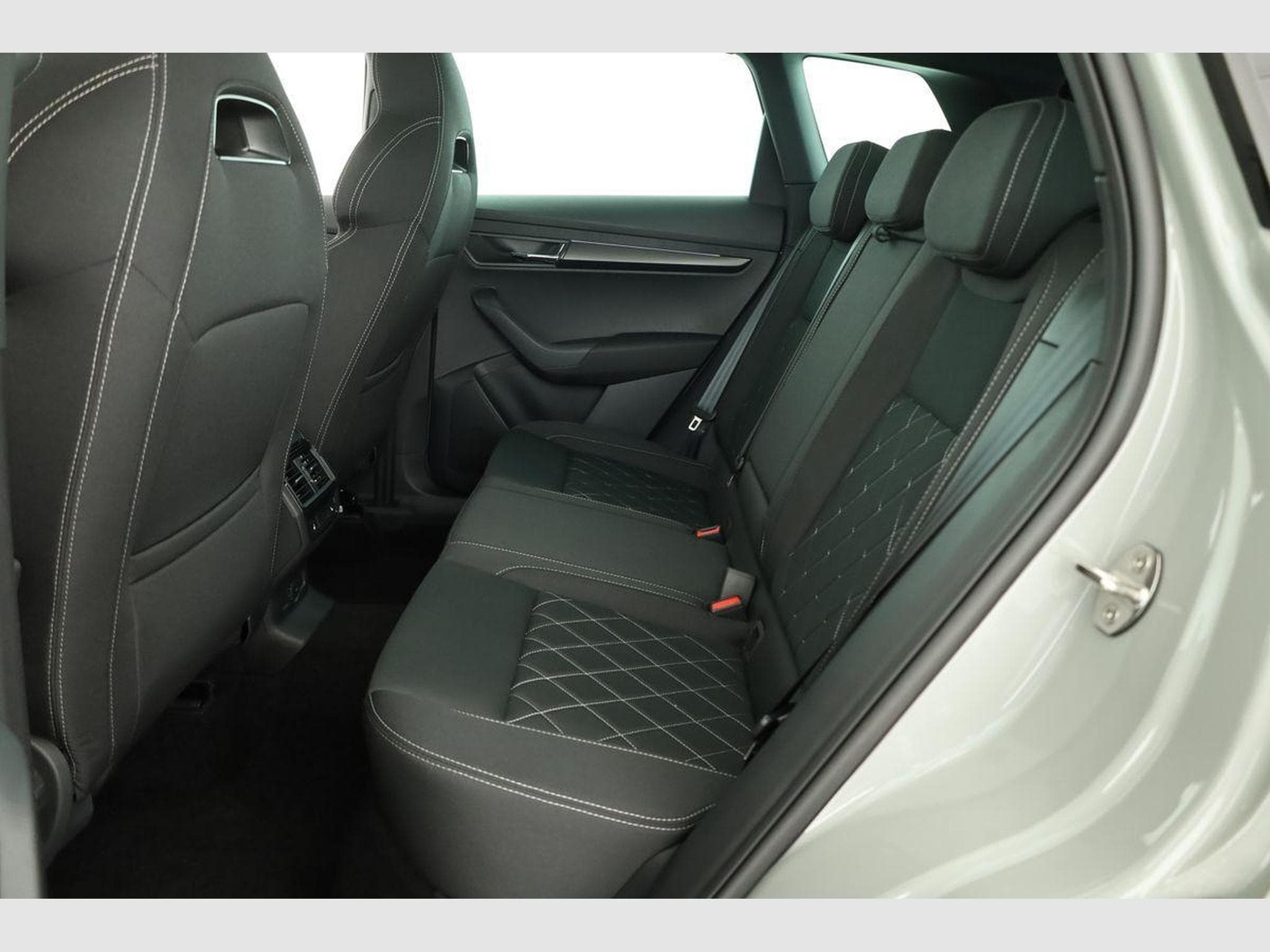 Skoda Karoq Sportline (2026) - Foto 13