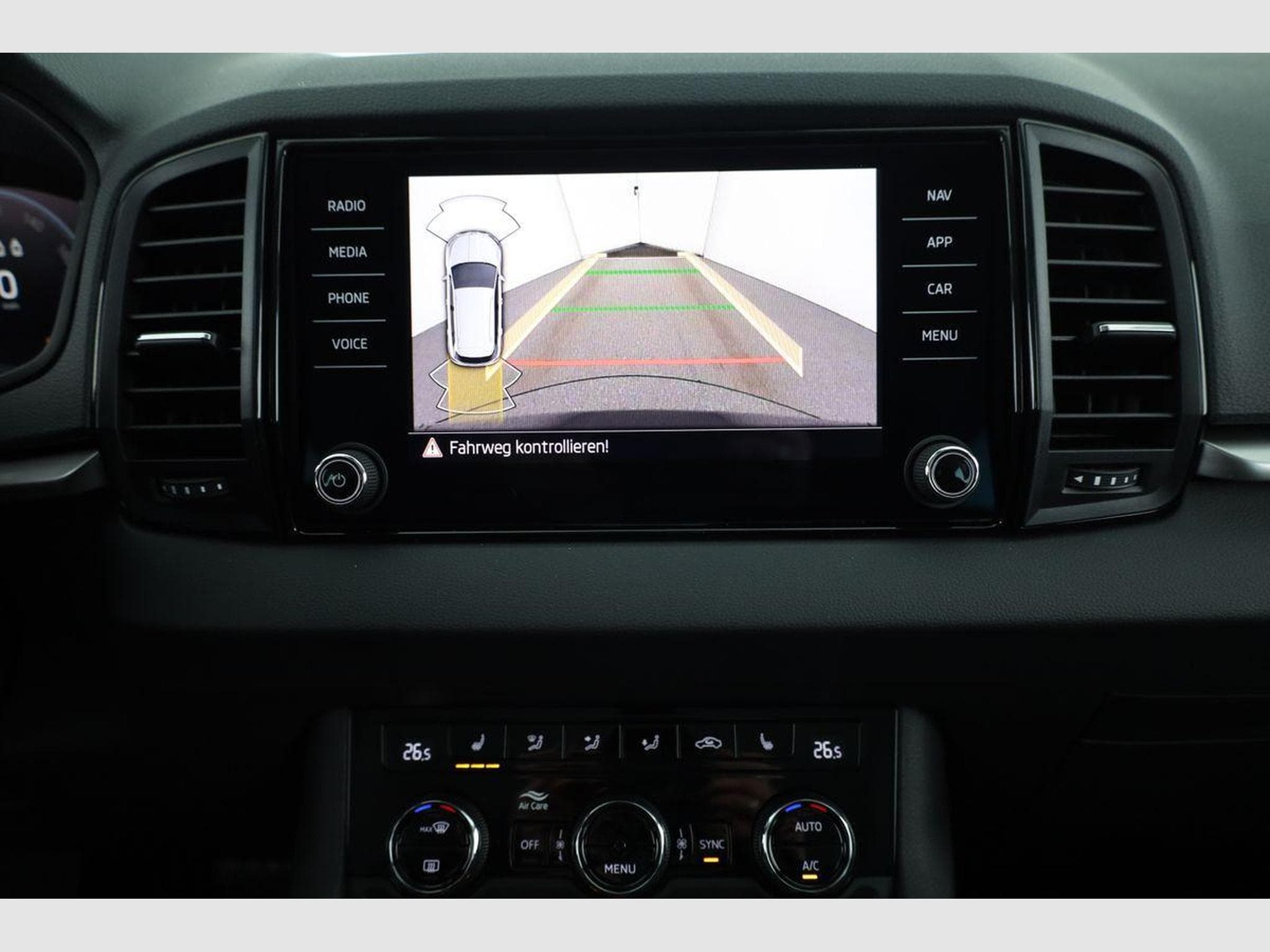 Skoda Karoq Selection 4x4 (2026) - Photo 6