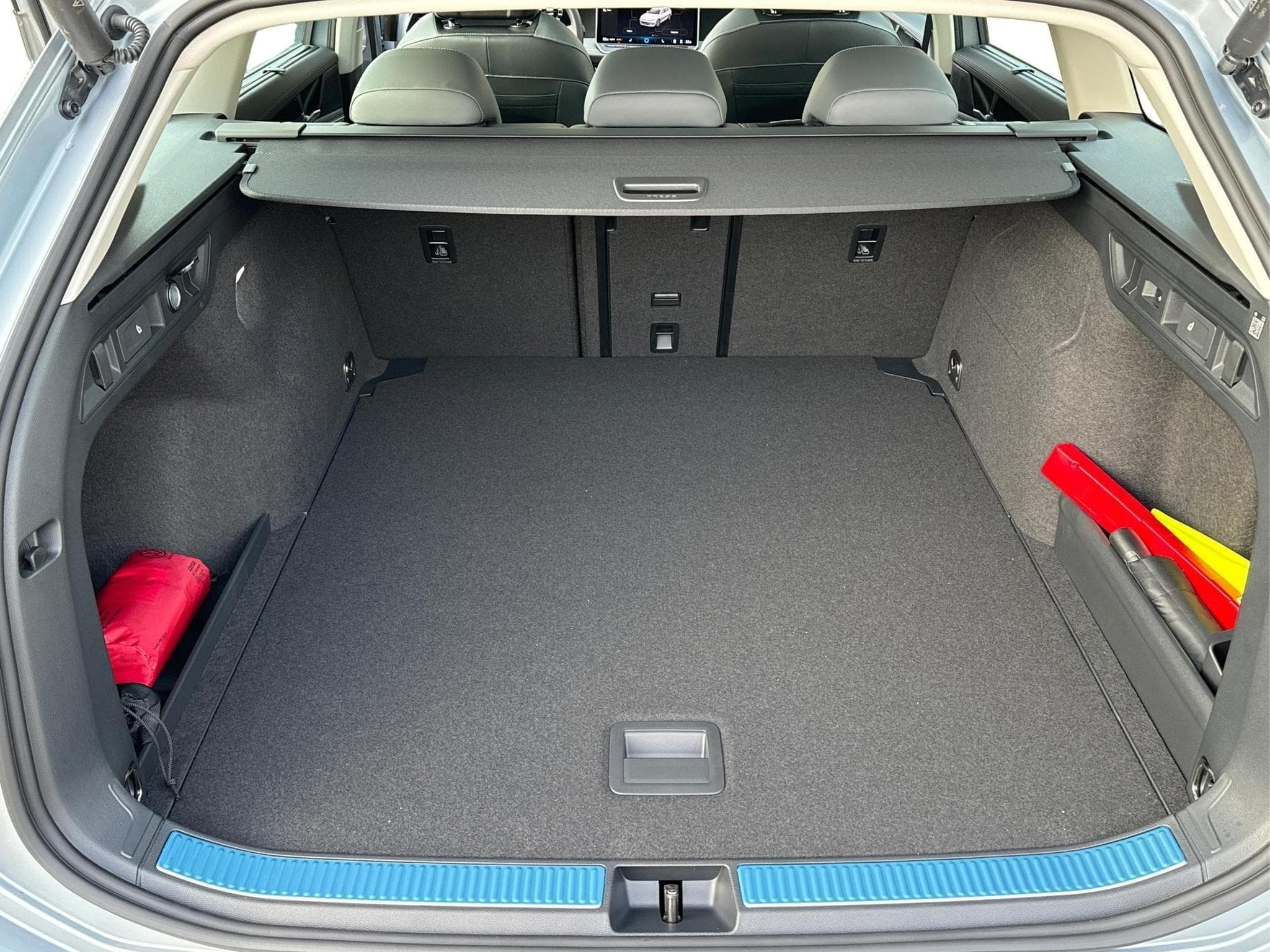 VW Passat Variant Business (2025) - Foto 8
