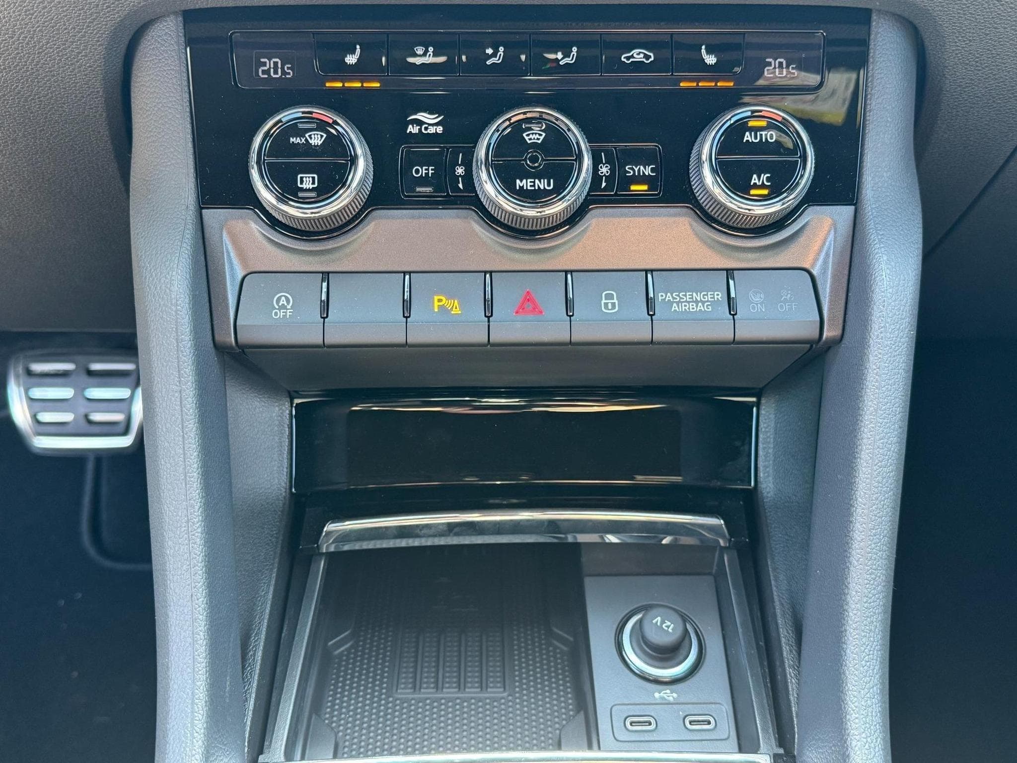 Skoda Karoq Sportline (2026) - Photo 16