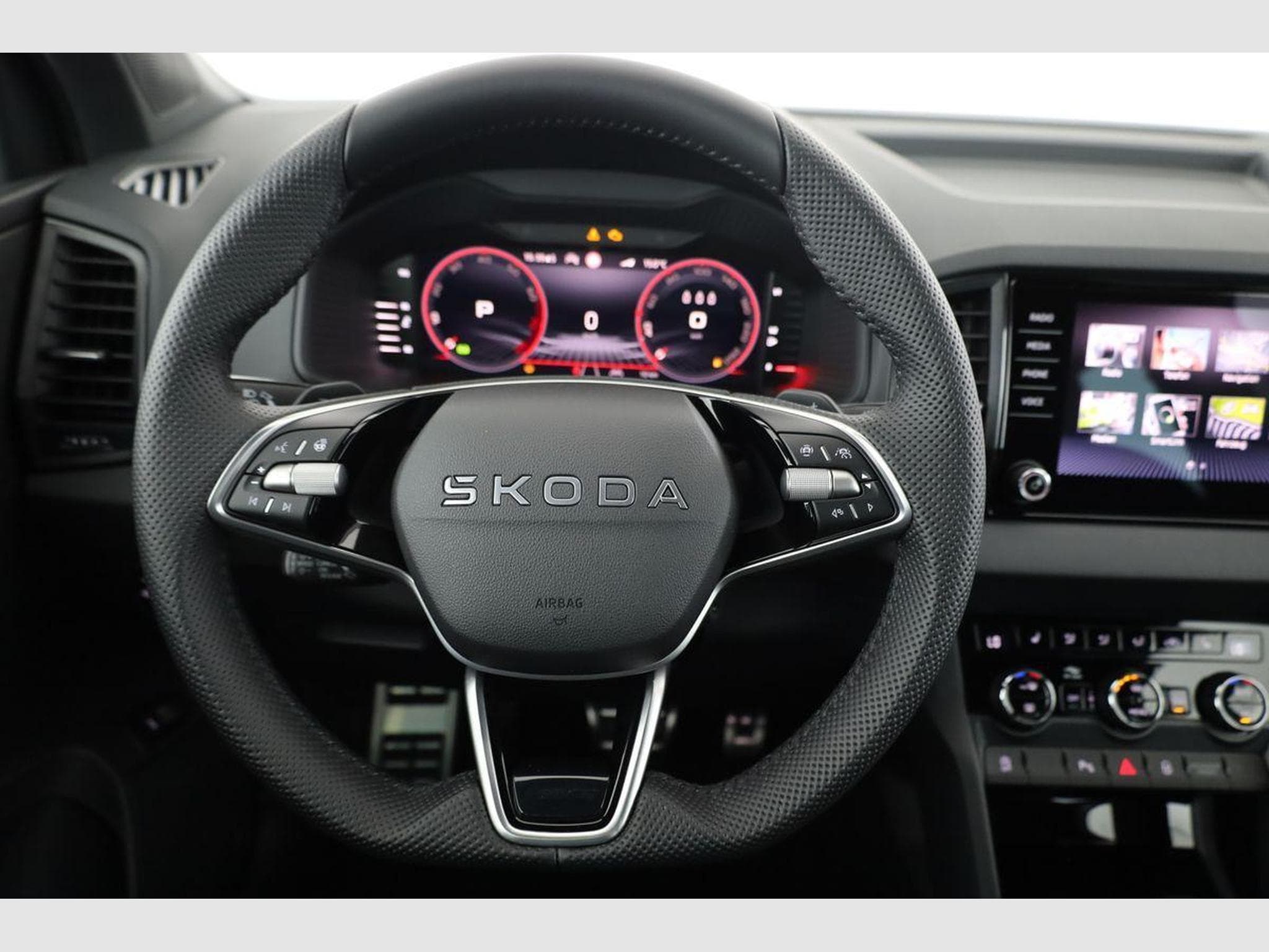 Skoda Karoq Sportline 4x4 (2026) - Photo 5