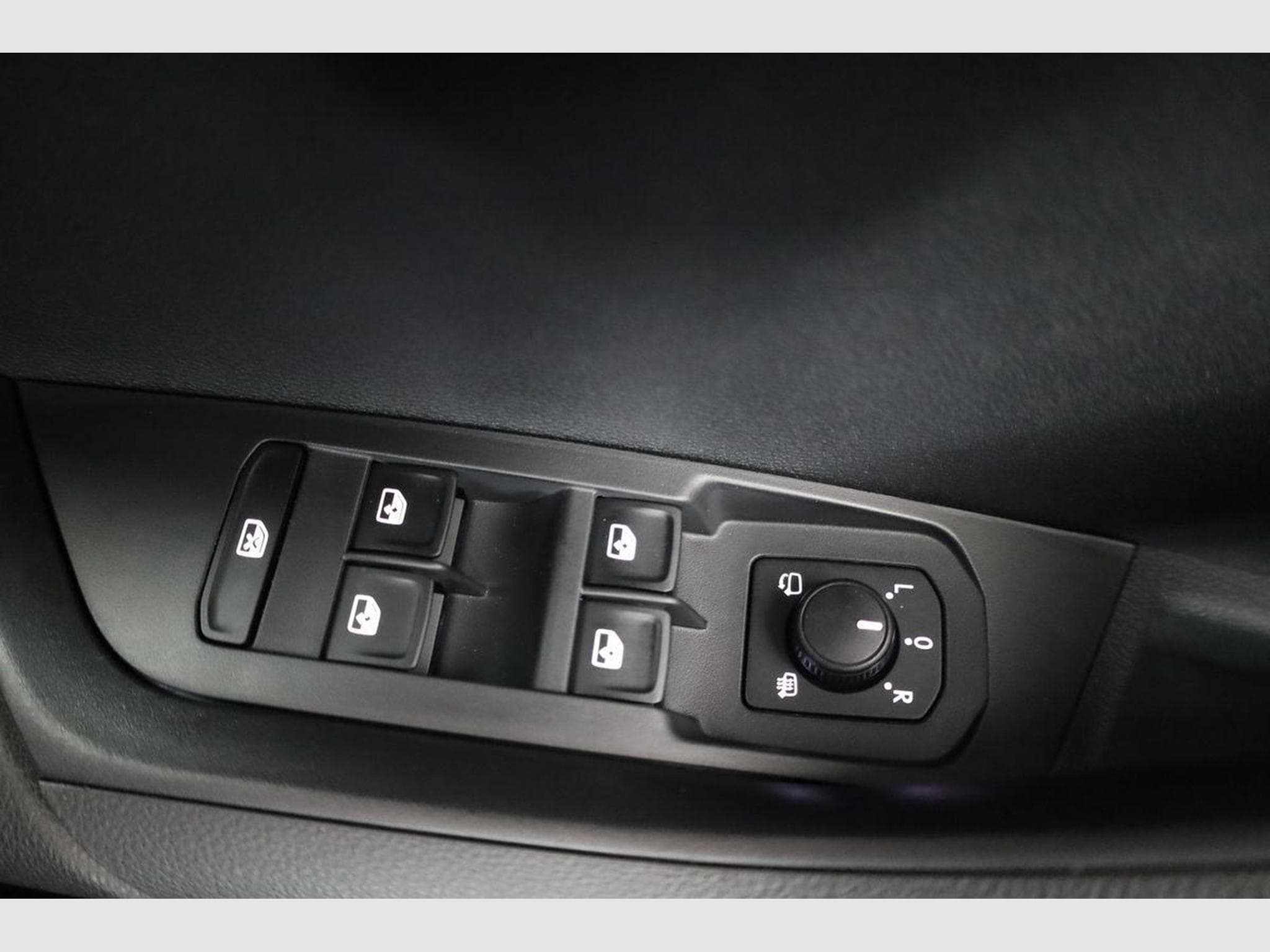 Skoda Karoq Sportline 4x4 (2026) - Photo 7