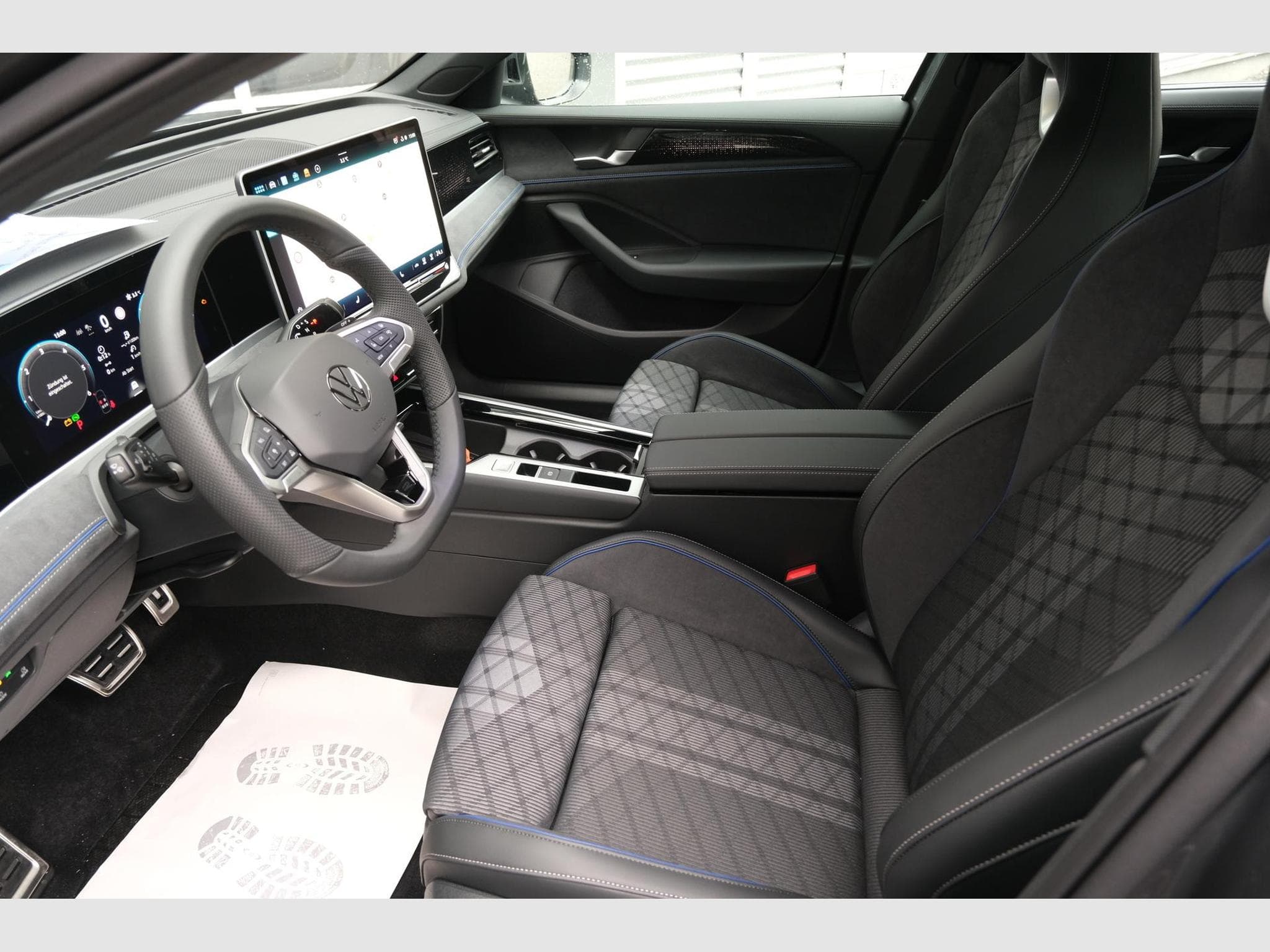 VW Passat Variant Var. 2.0 (2026) - Foto 24