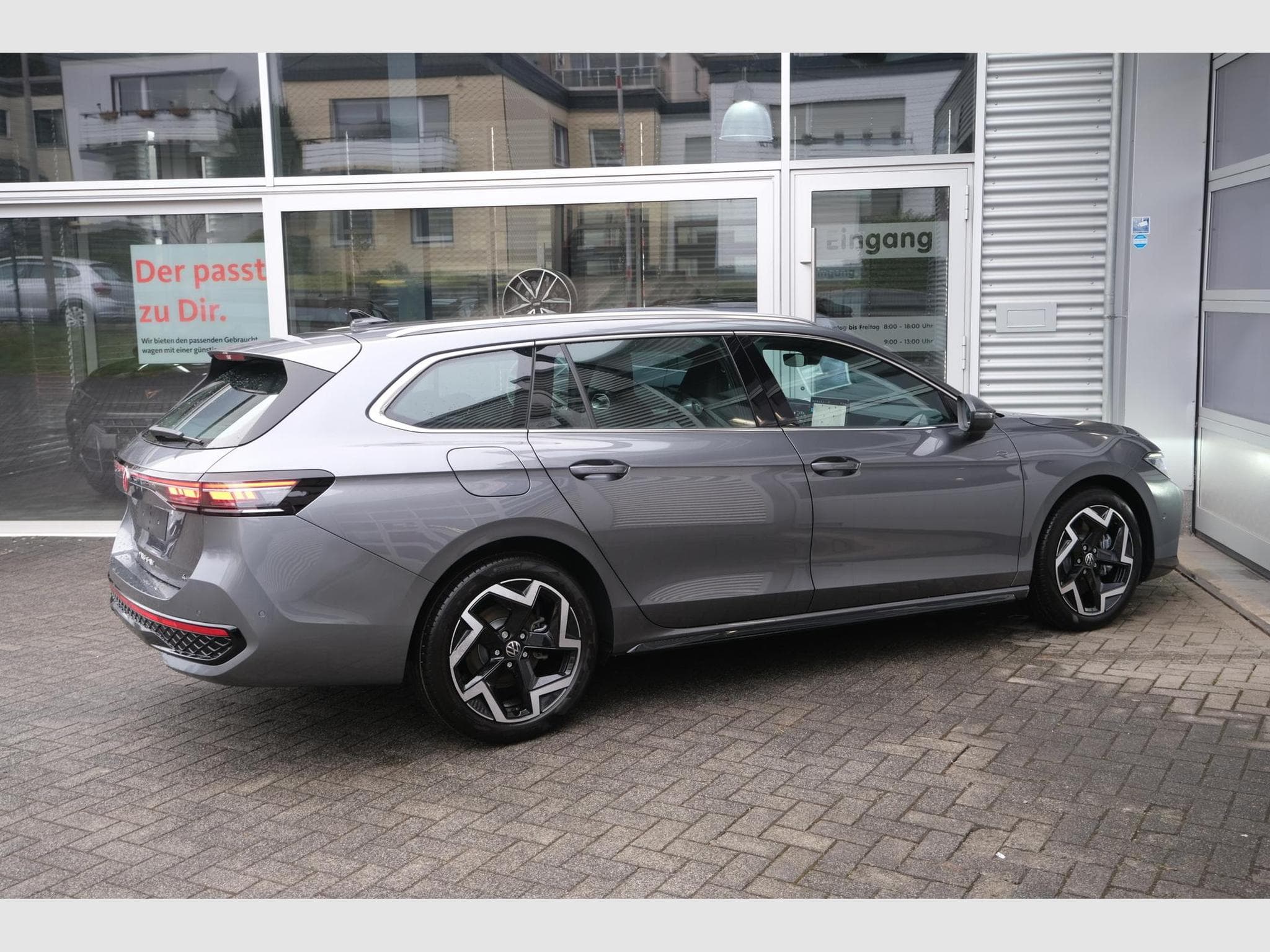 VW Passat Variant Var. 2.0 (2026) - Foto 5