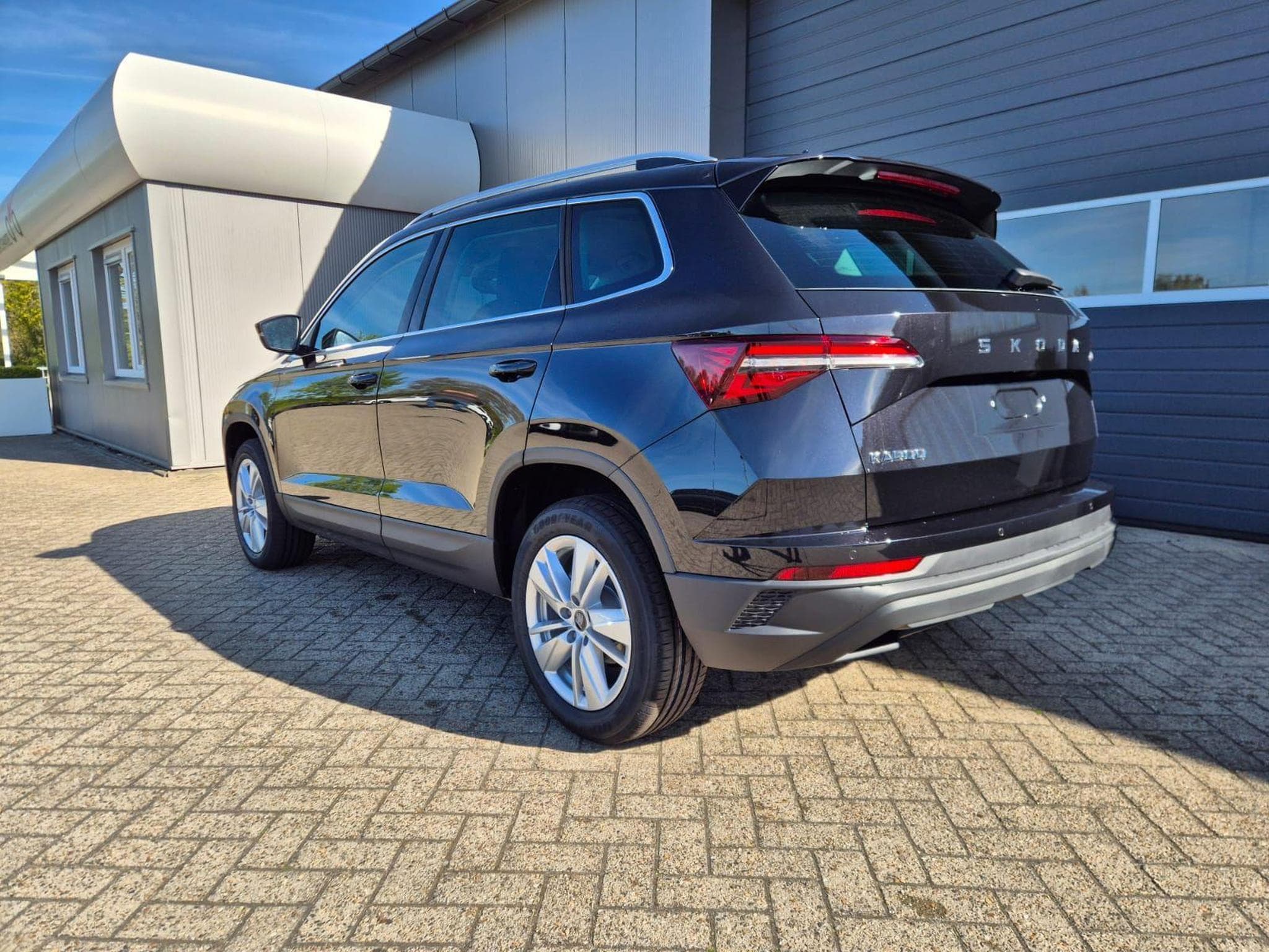 Skoda Karoq 1.5 TSI 150PS (2026) - Foto 3