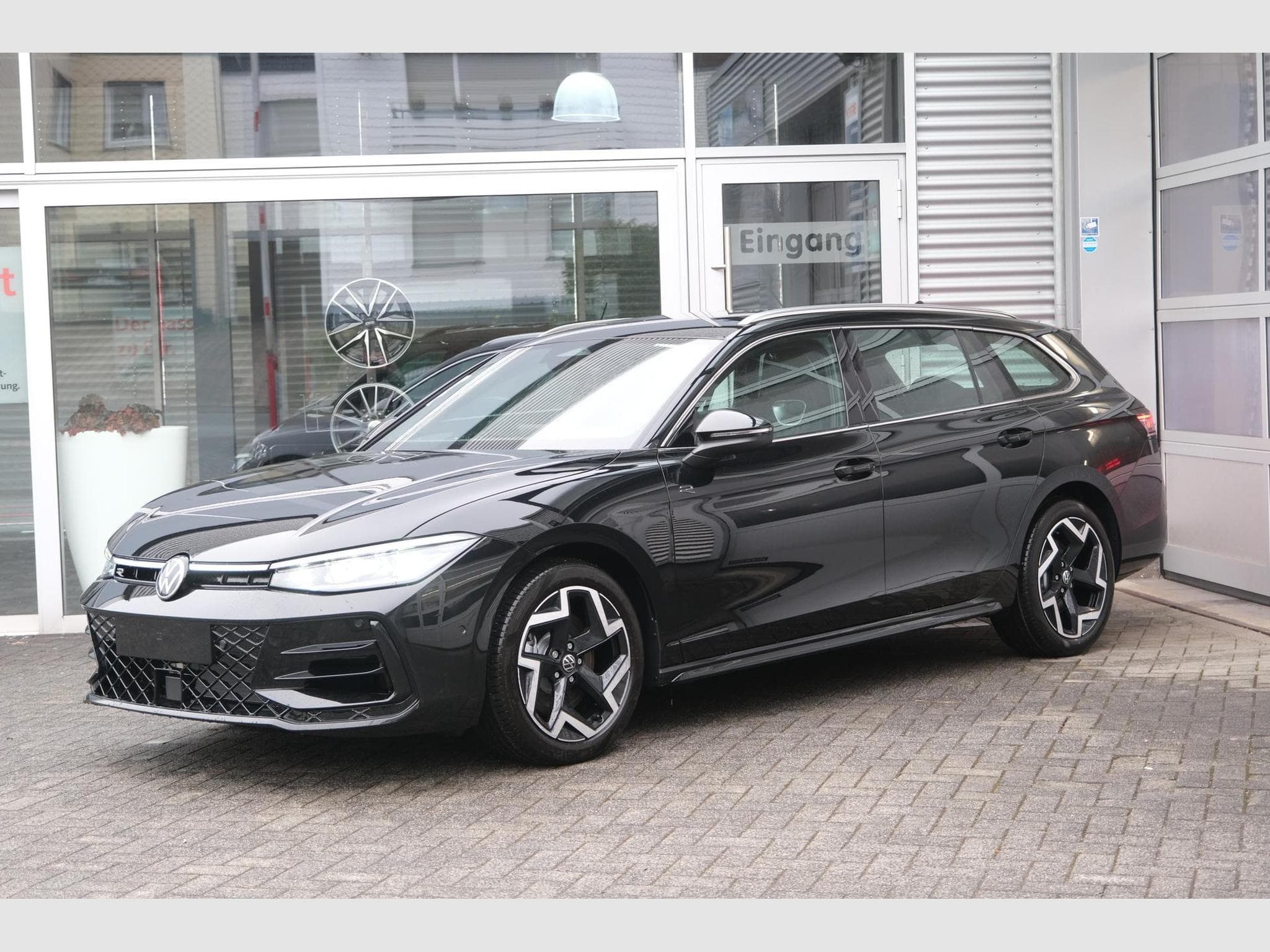 VW Passat Variant Var. 2.0 (2026) - Foto 16