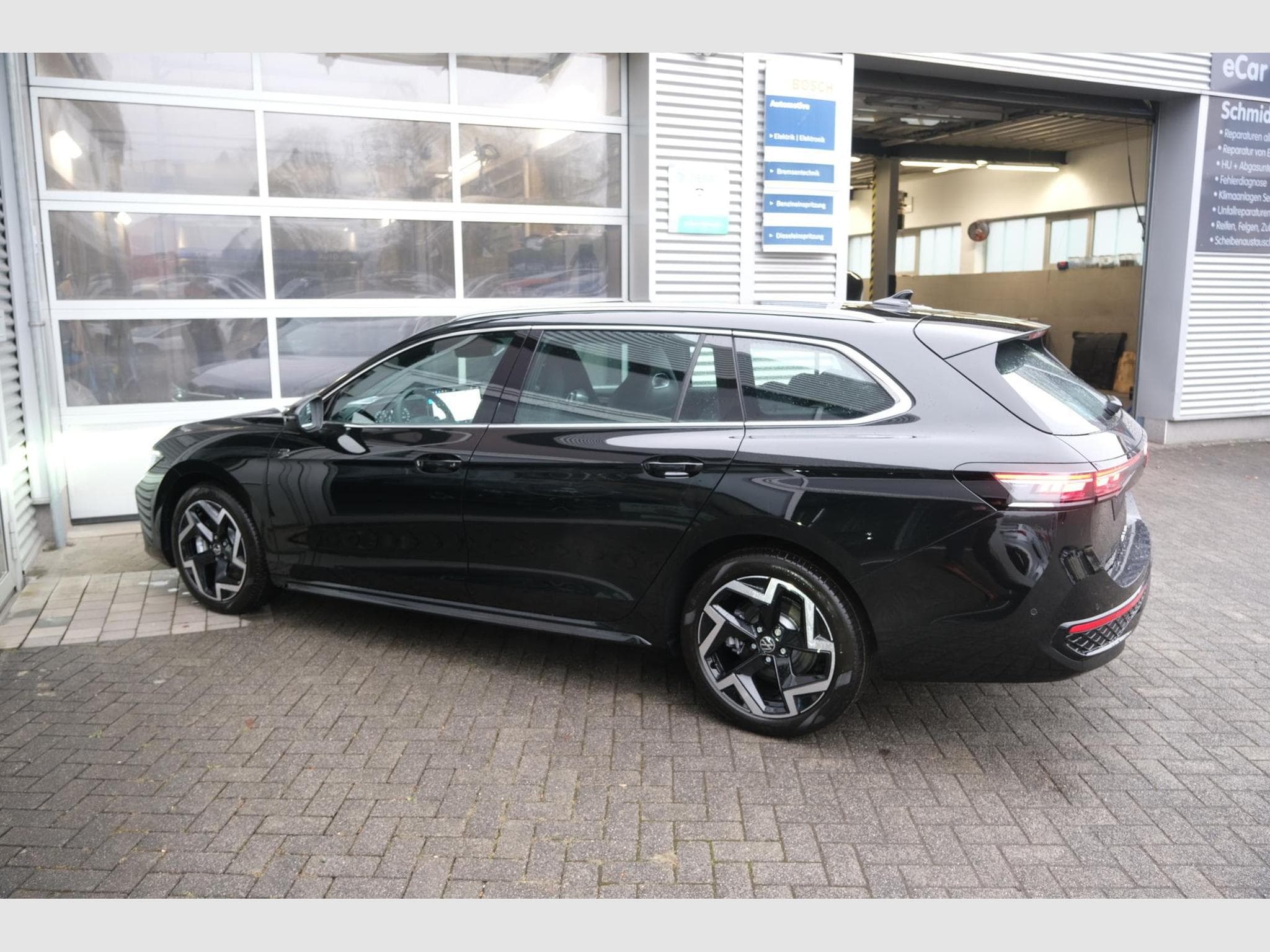 VW Passat Variant Var. 2.0 (2026) - Foto 25