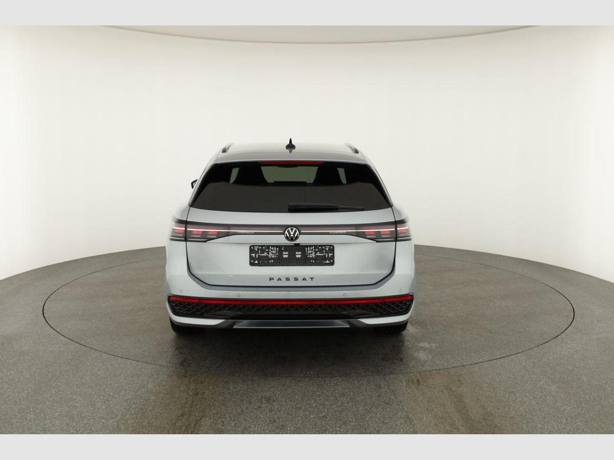 VW Passat Variant 2.0 TDI 142 kW 4Motion R-Line (2026) - Foto 16