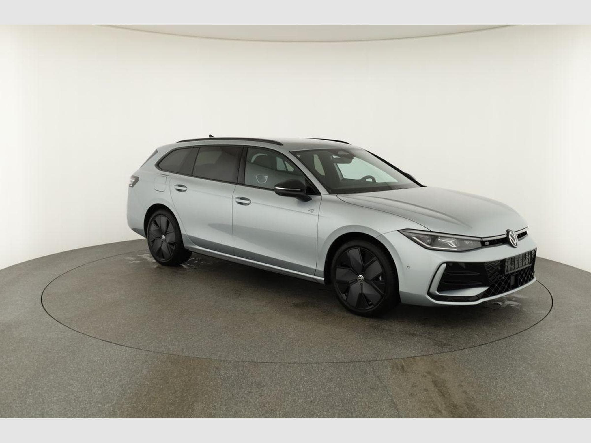 VW Passat Variant 2.0 TDI 142 kW 4Motion R-Line (2026) - Foto 25