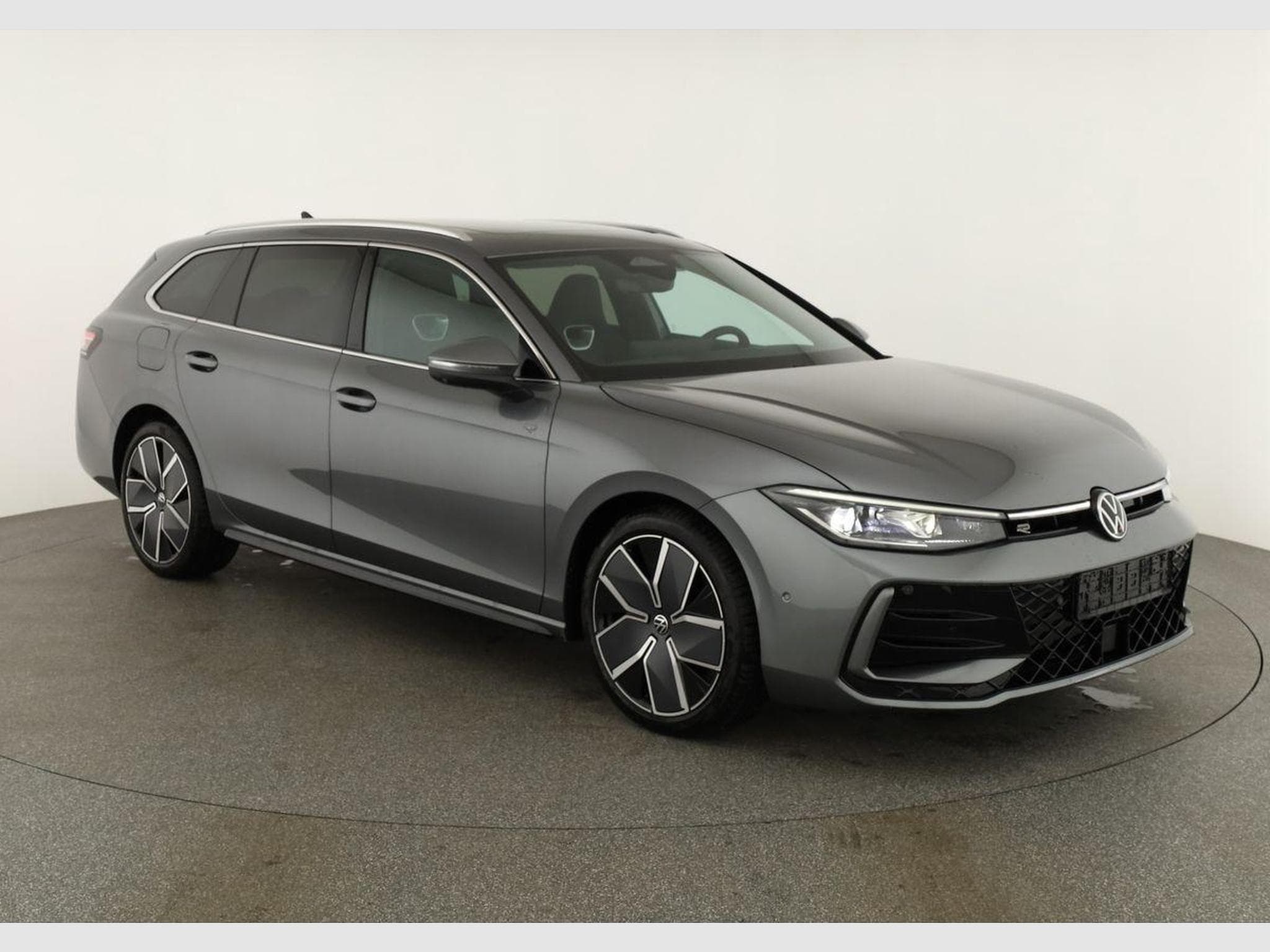 VW Passat Variant 2.0 TDI 142 kW 4Motion R-Line (2026) - Foto 1