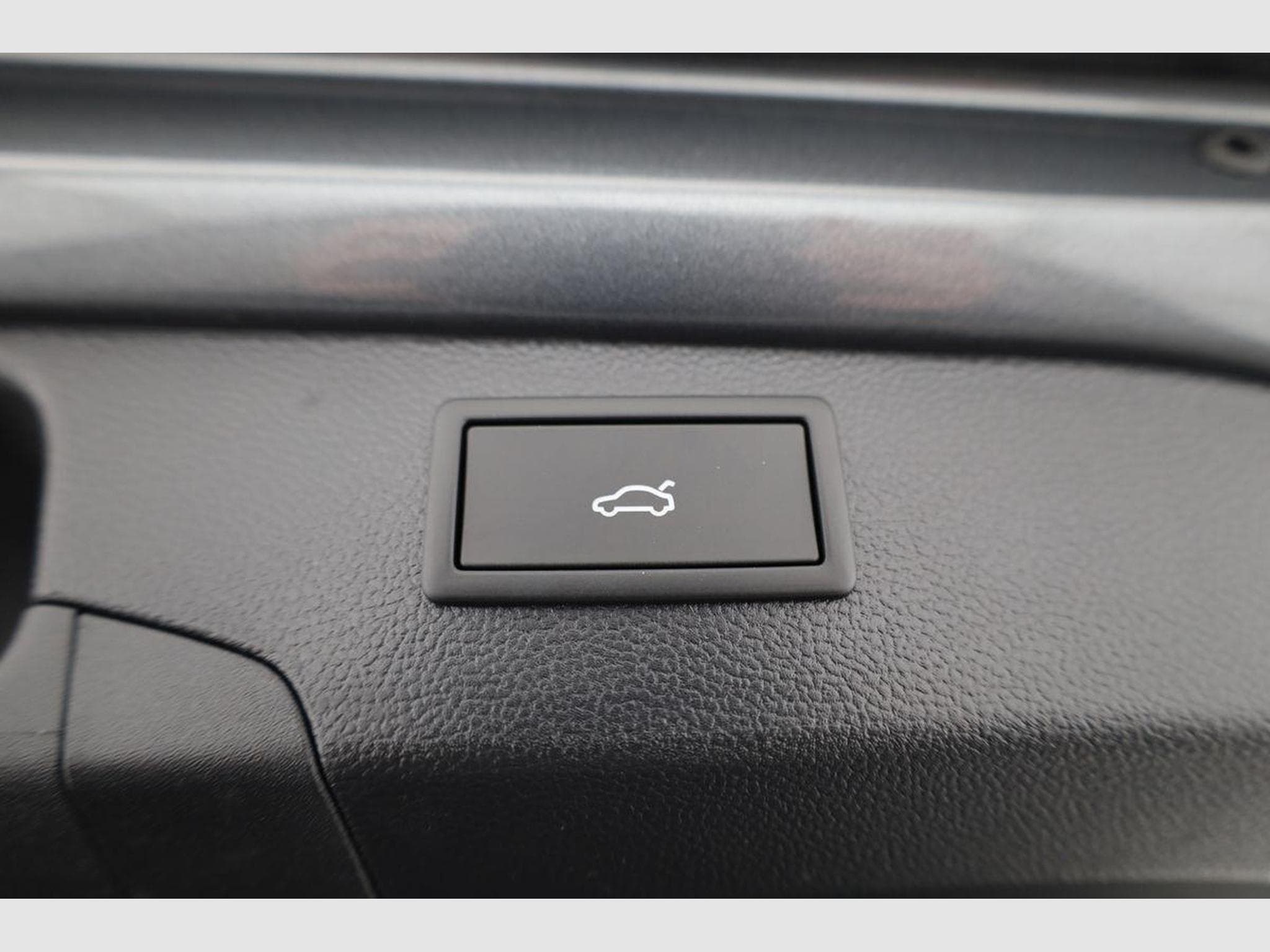 VW Passat Variant 2.0 TDI 142 kW 4Motion R-Line (2026) - Foto 15
