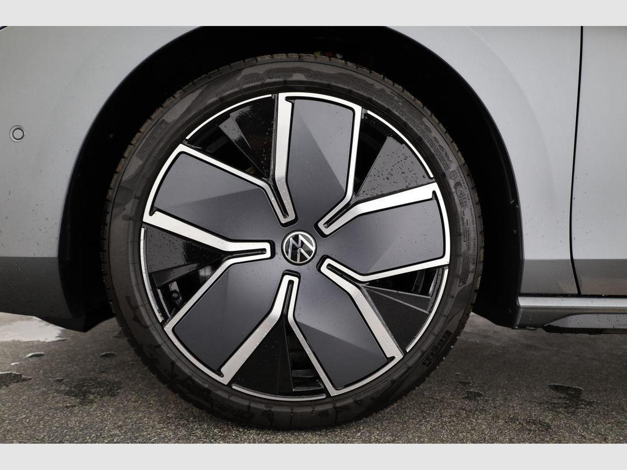 VW Passat Variant 2.0 TDI 142 kW 4Motion R-Line (2026) - Foto 16