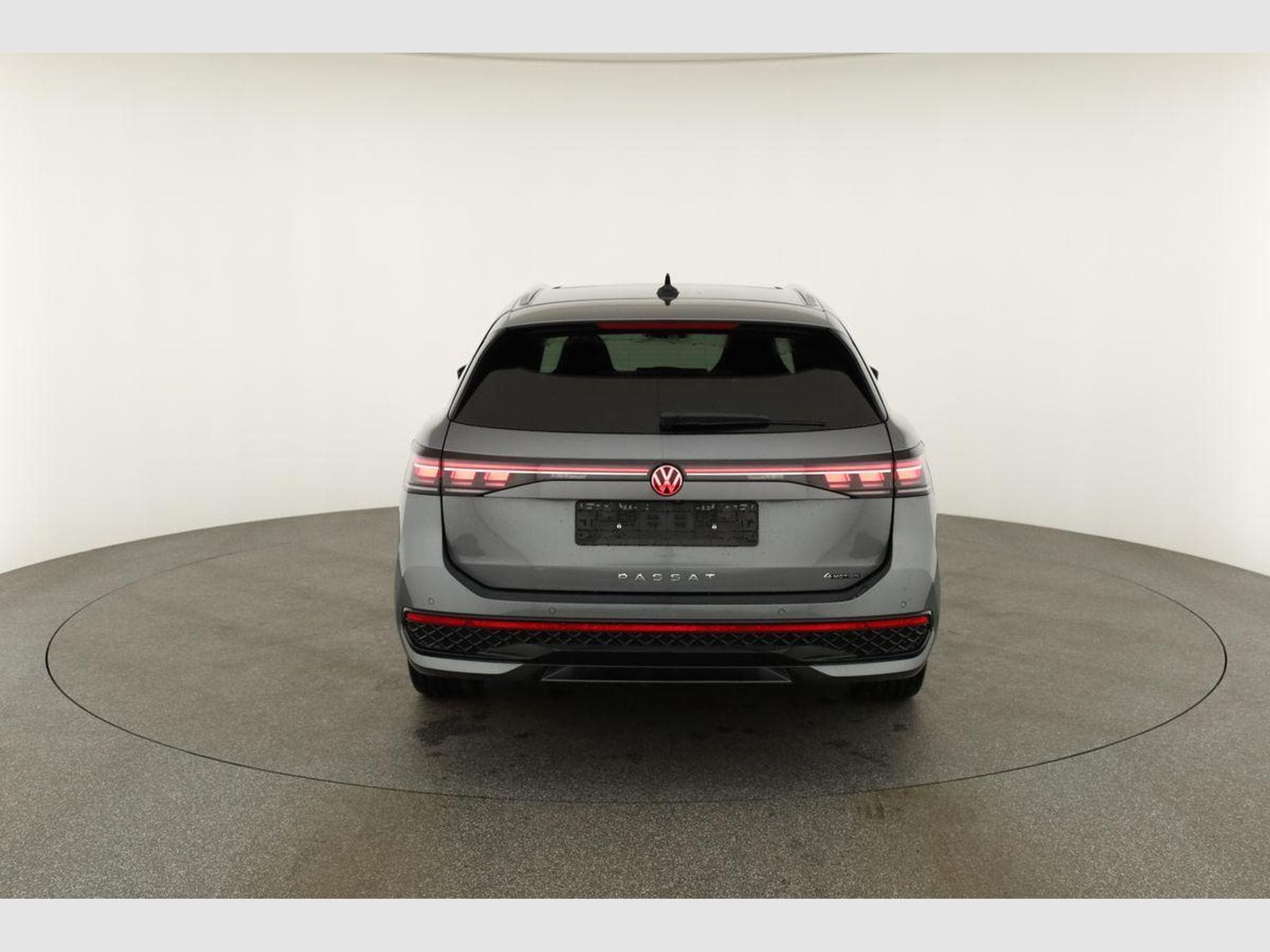 VW Passat Variant 2.0 TDI 142 kW 4Motion R-Line (2026) - Foto 17