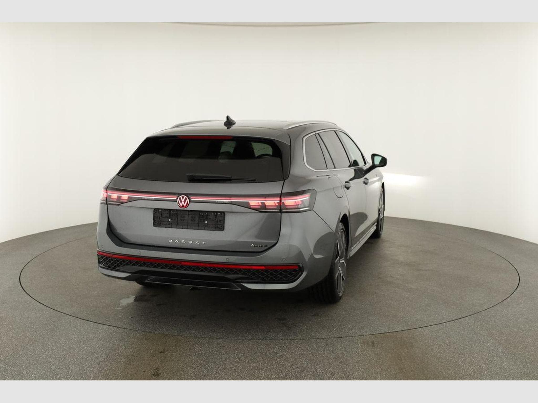VW Passat Variant 2.0 TDI 142 kW 4Motion R-Line (2026) - Foto 18