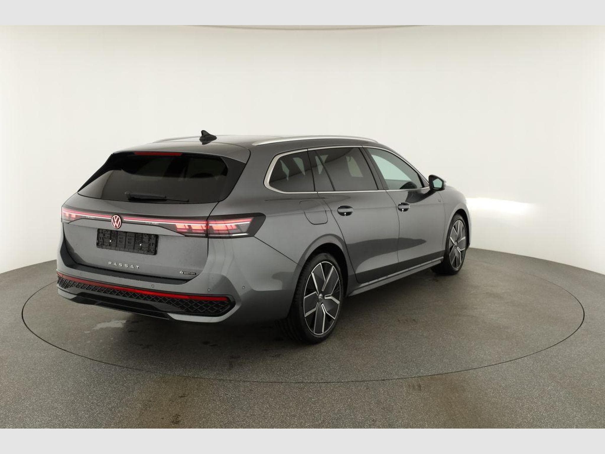 VW Passat Variant 2.0 TDI 142 kW 4Motion R-Line (2026) - Foto 19