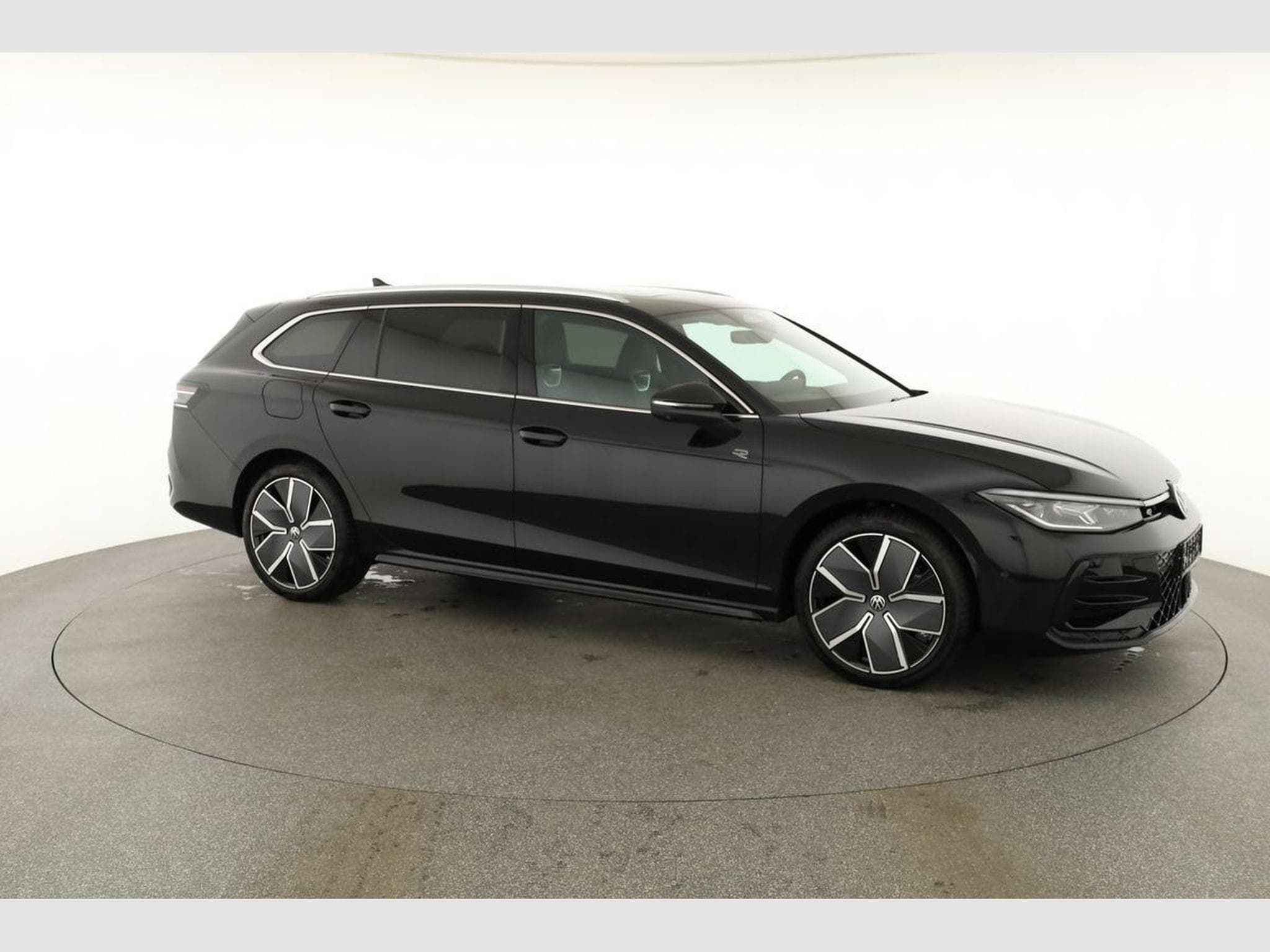 VW Passat Variant 2.0 TDI 142 kW 4Motion R-Line (2026) - Foto 25