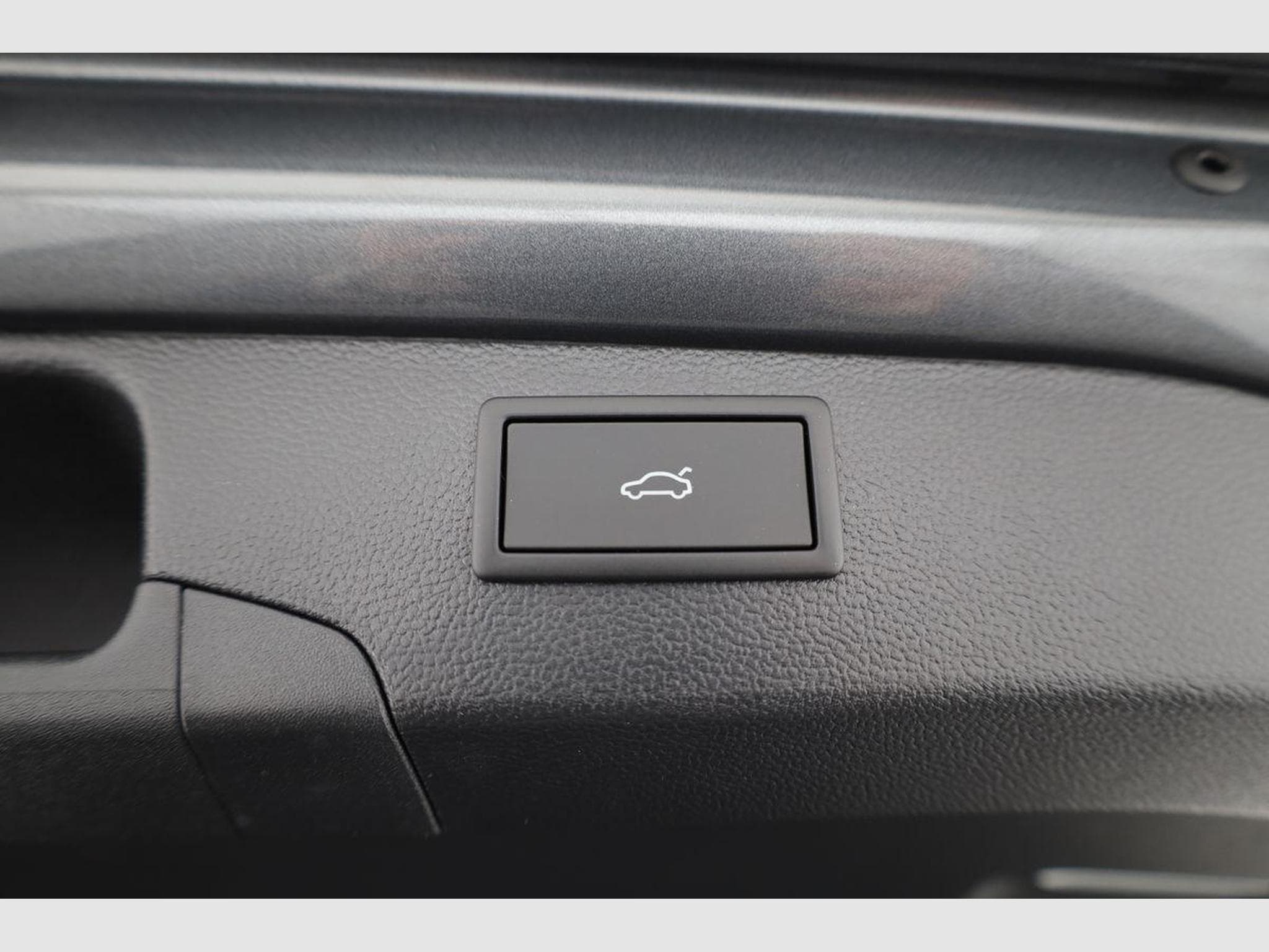 VW Passat Variant 2.0 TSI 195 kW 4Motion R-Line (2026) - Foto 14