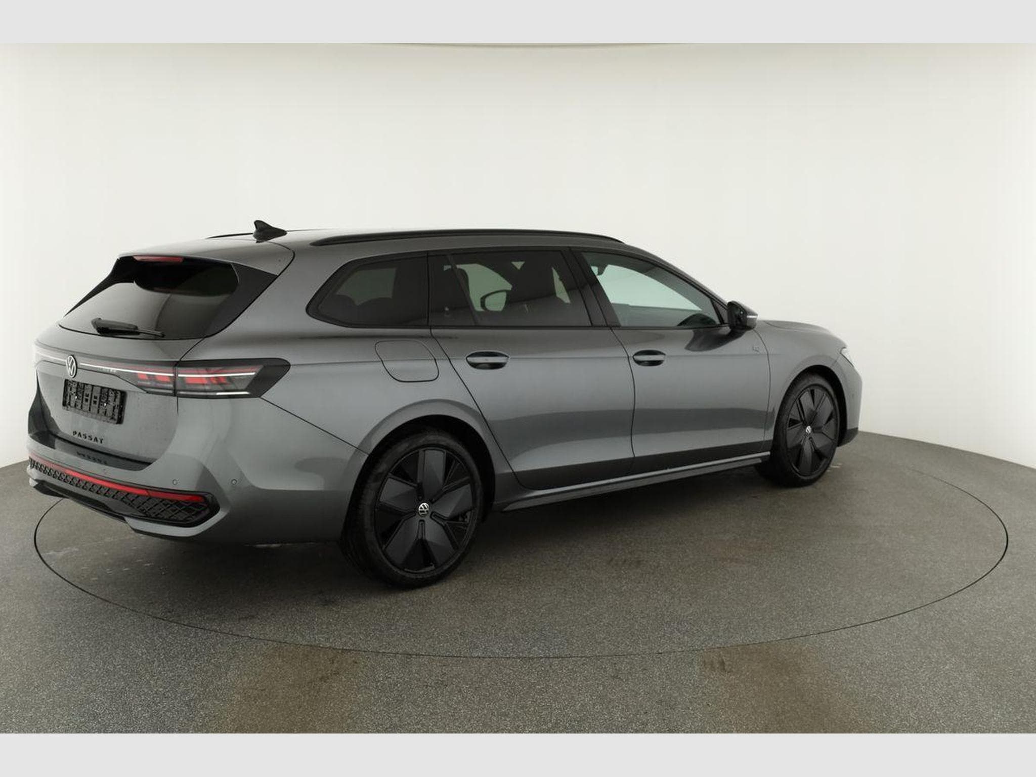 VW Passat Variant 2.0 TSI 195 kW 4Motion R-Line (2026) - Foto 19