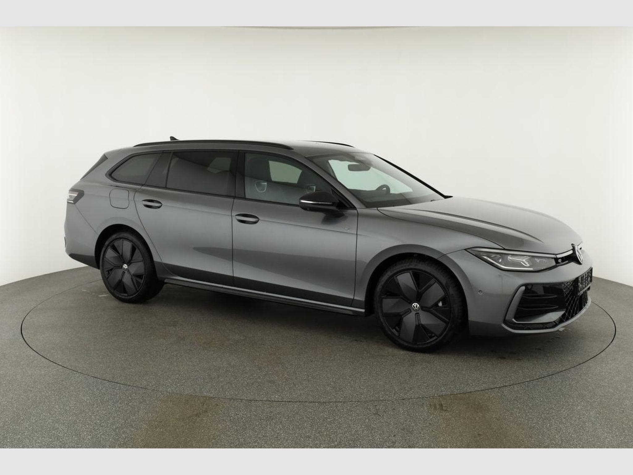 VW Passat Variant 2.0 TSI 195 kW 4Motion R-Line (2026) - Foto 24