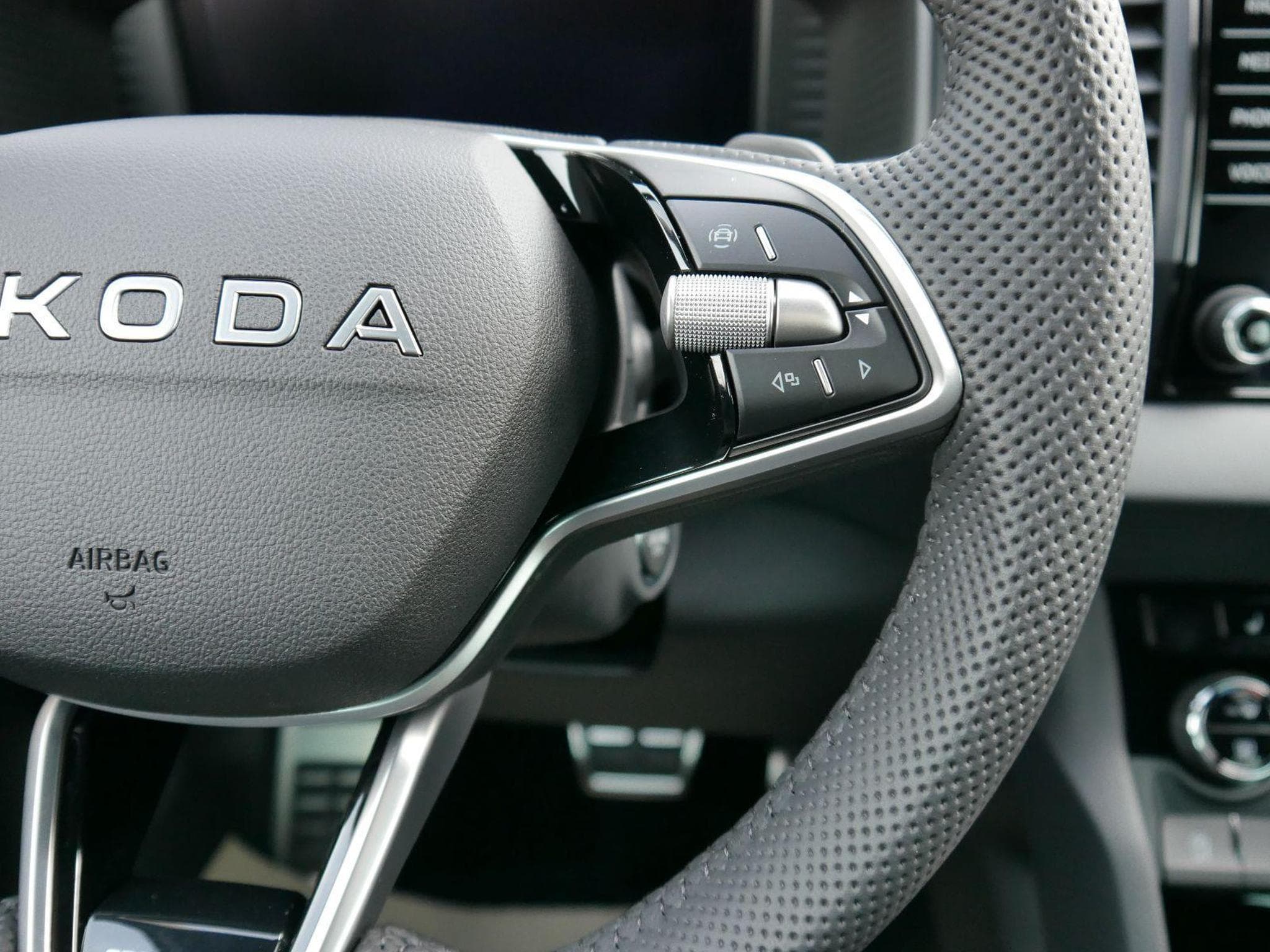 Skoda Karoq Sportline (2026) - Foto 13
