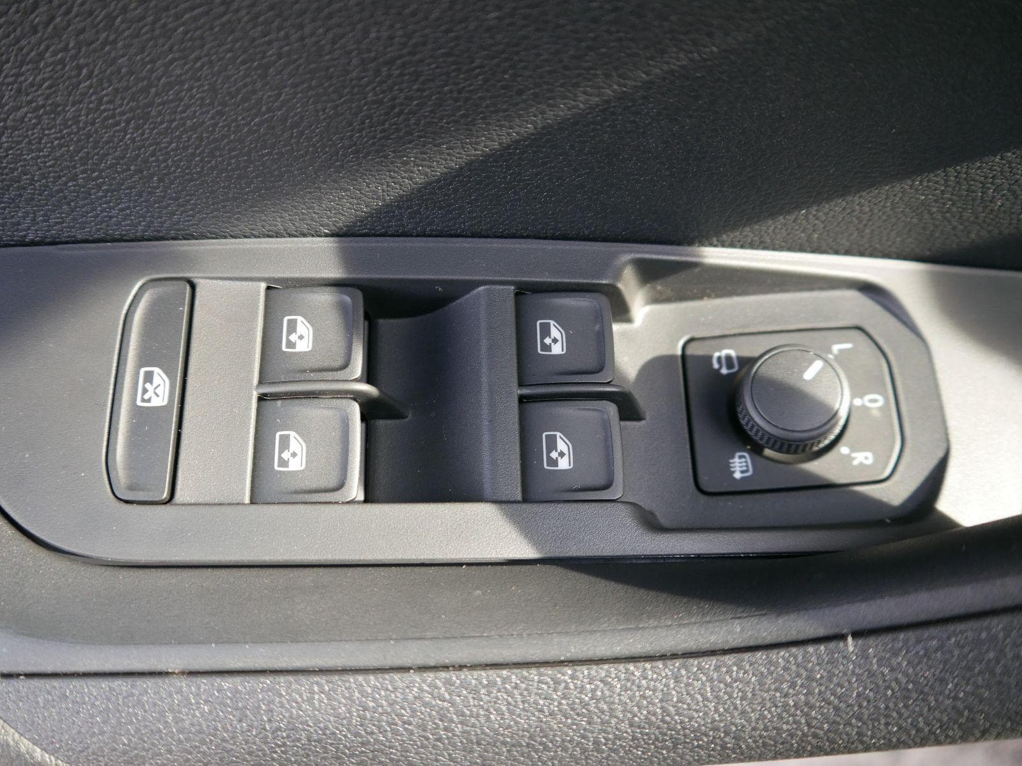 Skoda Karoq Sportline (2026) - Foto 9