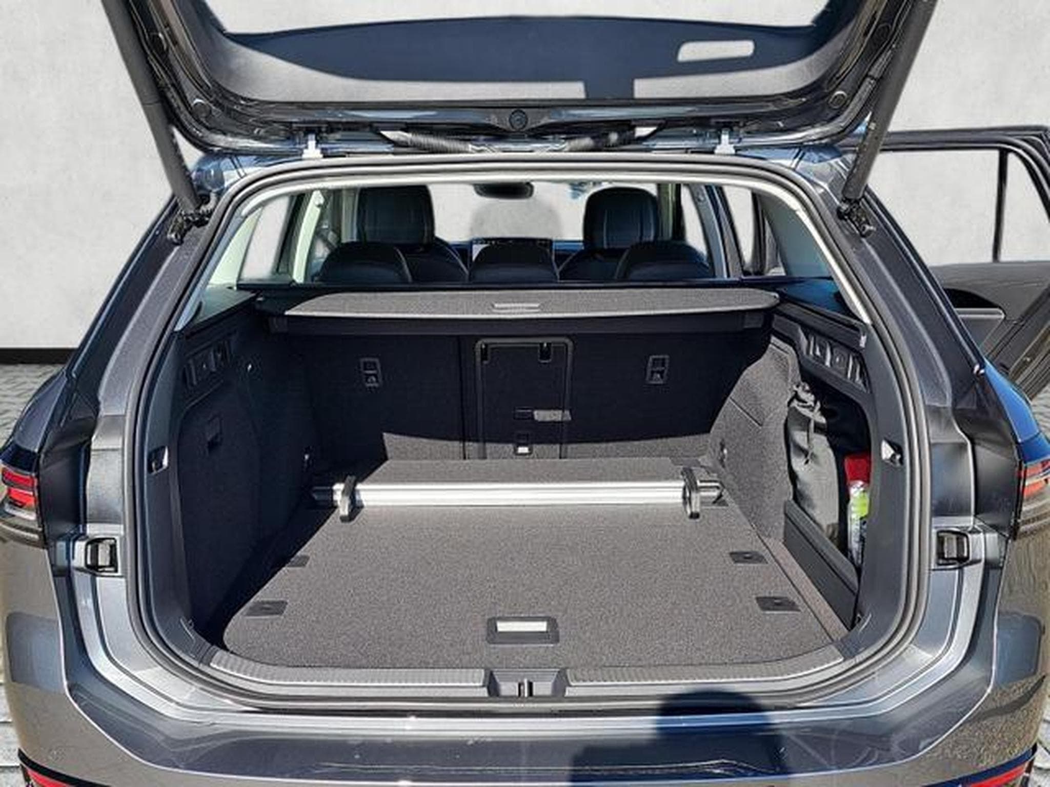 VW Passat Variant 2.0 TDI 110 kW Elegance (2026) - Photo 14