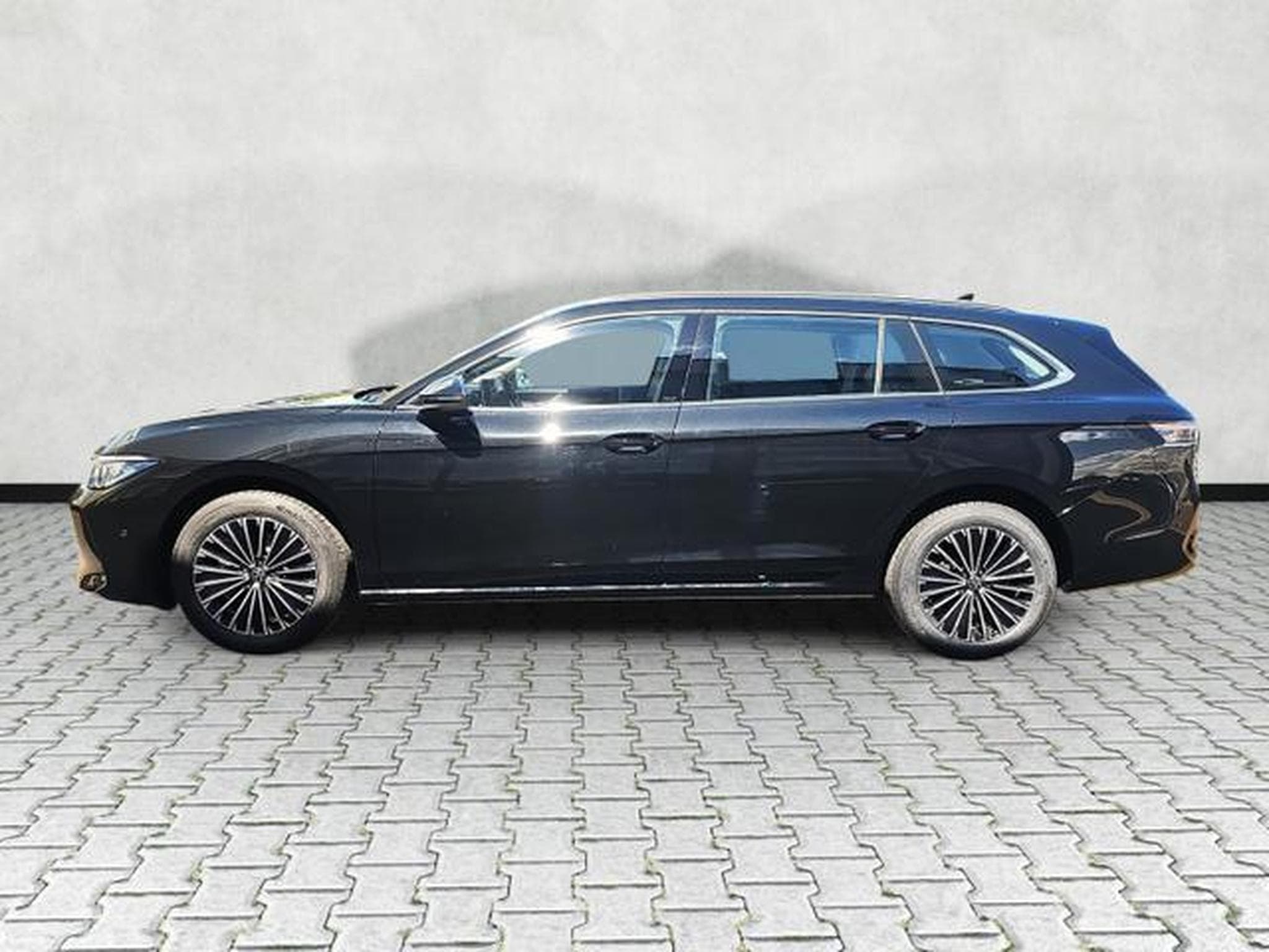 VW Passat Variant 2.0 TDI 110 kW Elegance (2026) - Photo 4